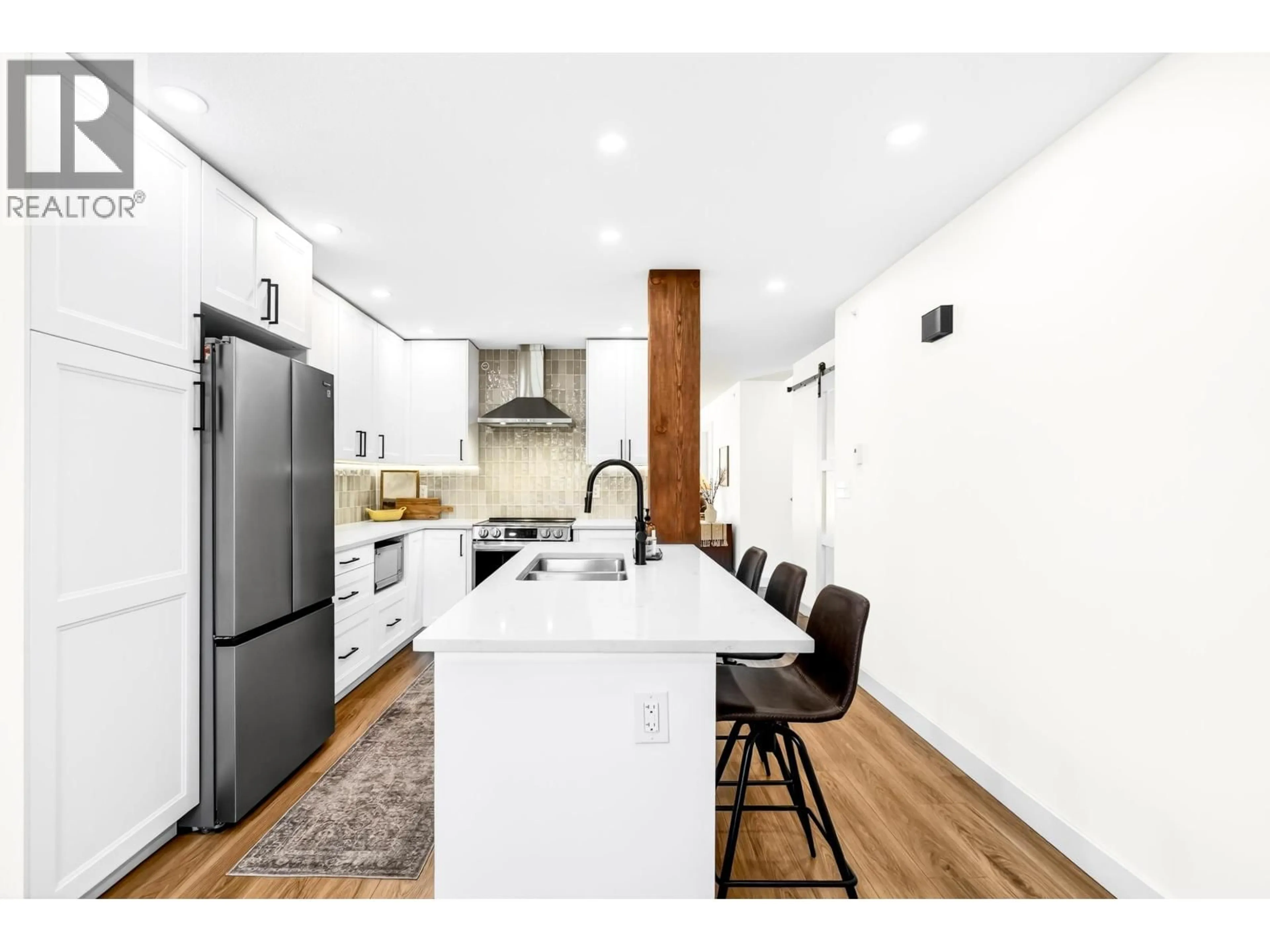 Open concept kitchen, unknown for 8 - 19270 119 AVENUE, Pitt Meadows British Columbia V3Y2J8