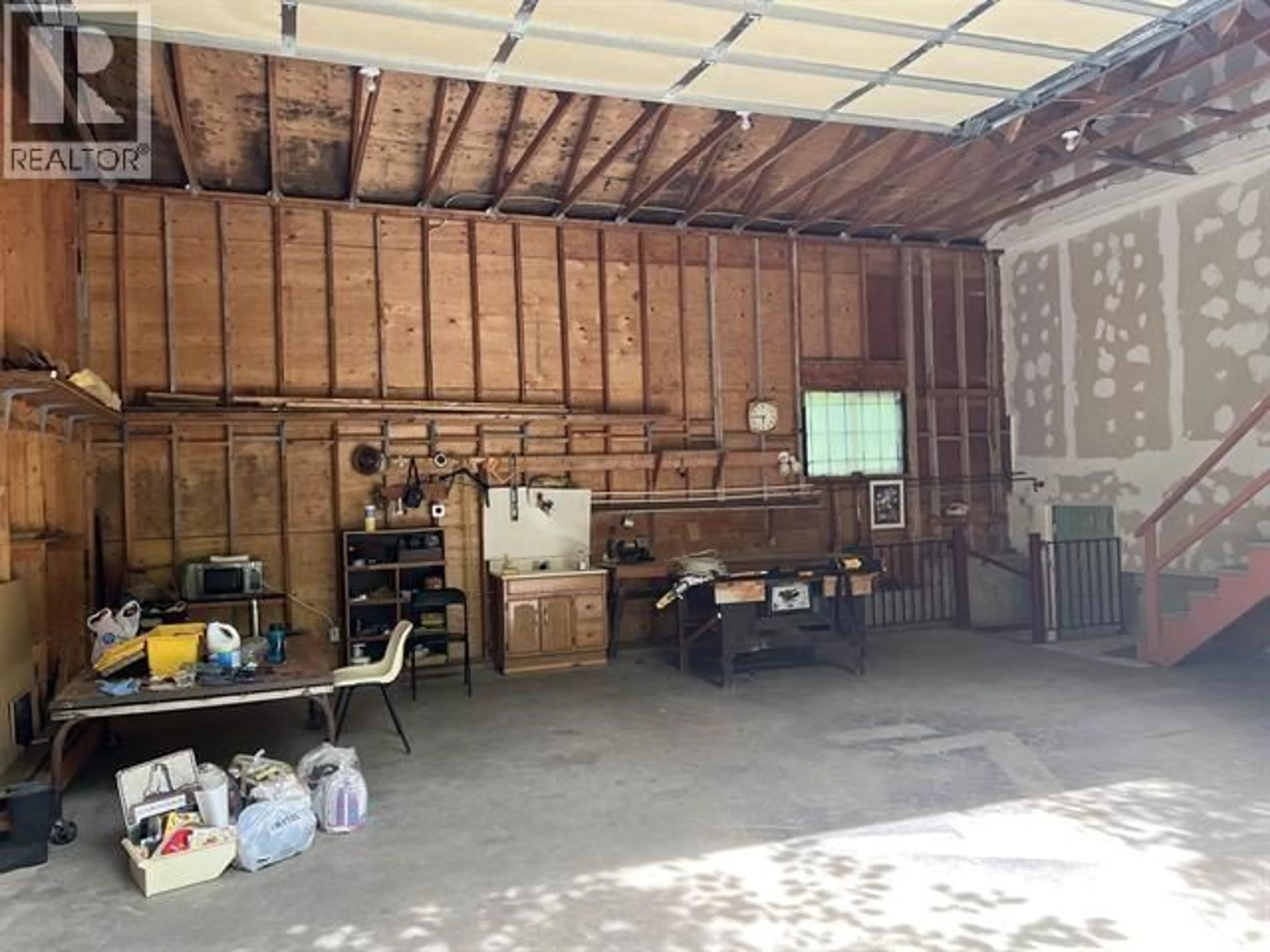 Indoor garage for 12063 287TH STREET, Maple Ridge British Columbia V2W1M1