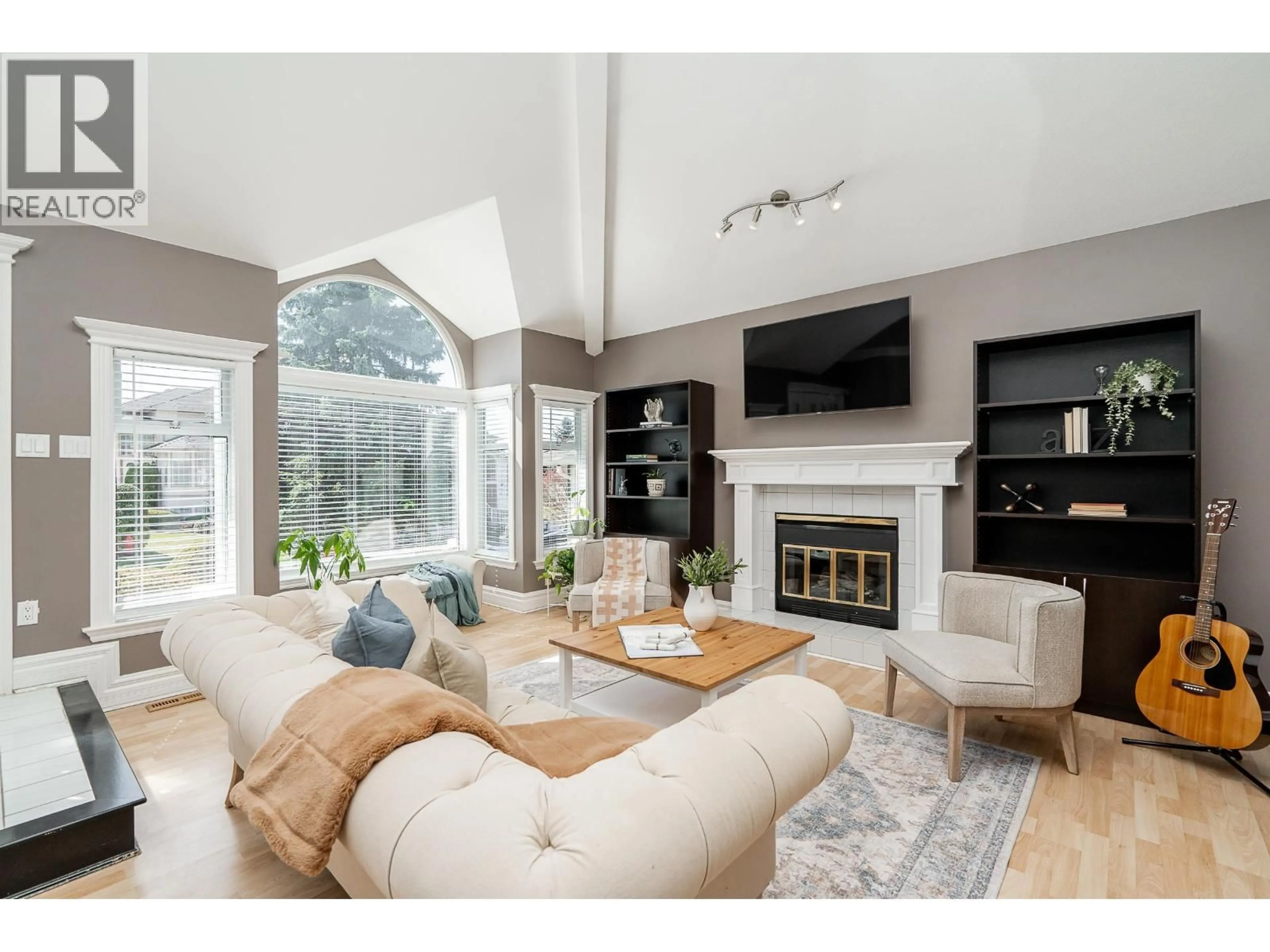 Living room with furniture, unknown for 2653 KLASSEN COURT, Port Coquitlam British Columbia V3C5Y8