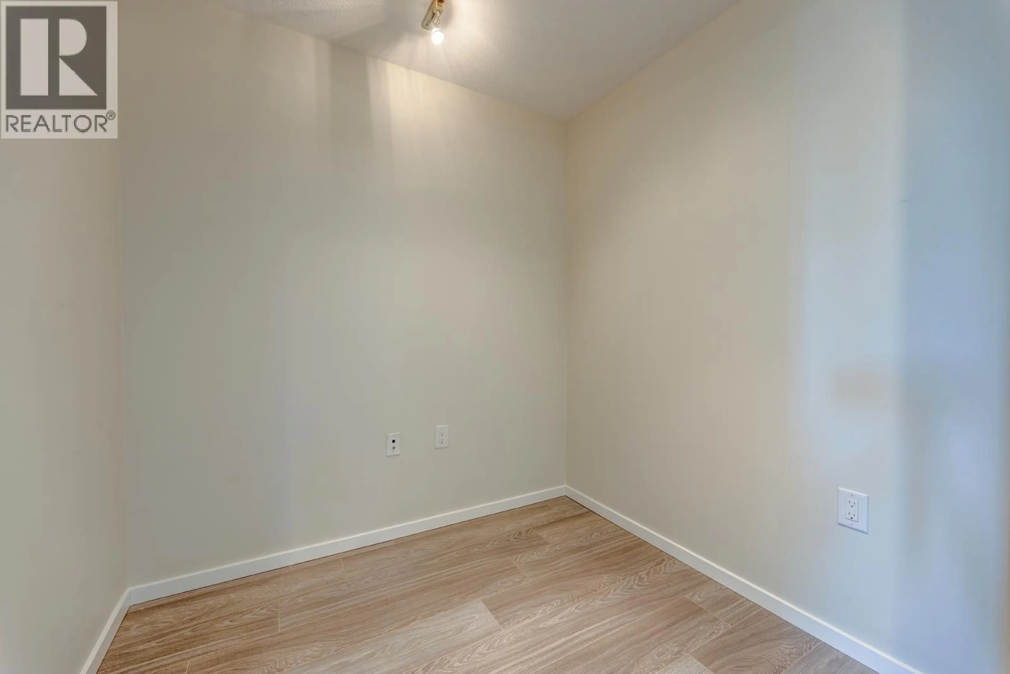 A pic of a room for 203 - 6658 DOW AVENUE, Burnaby British Columbia V5H0C7