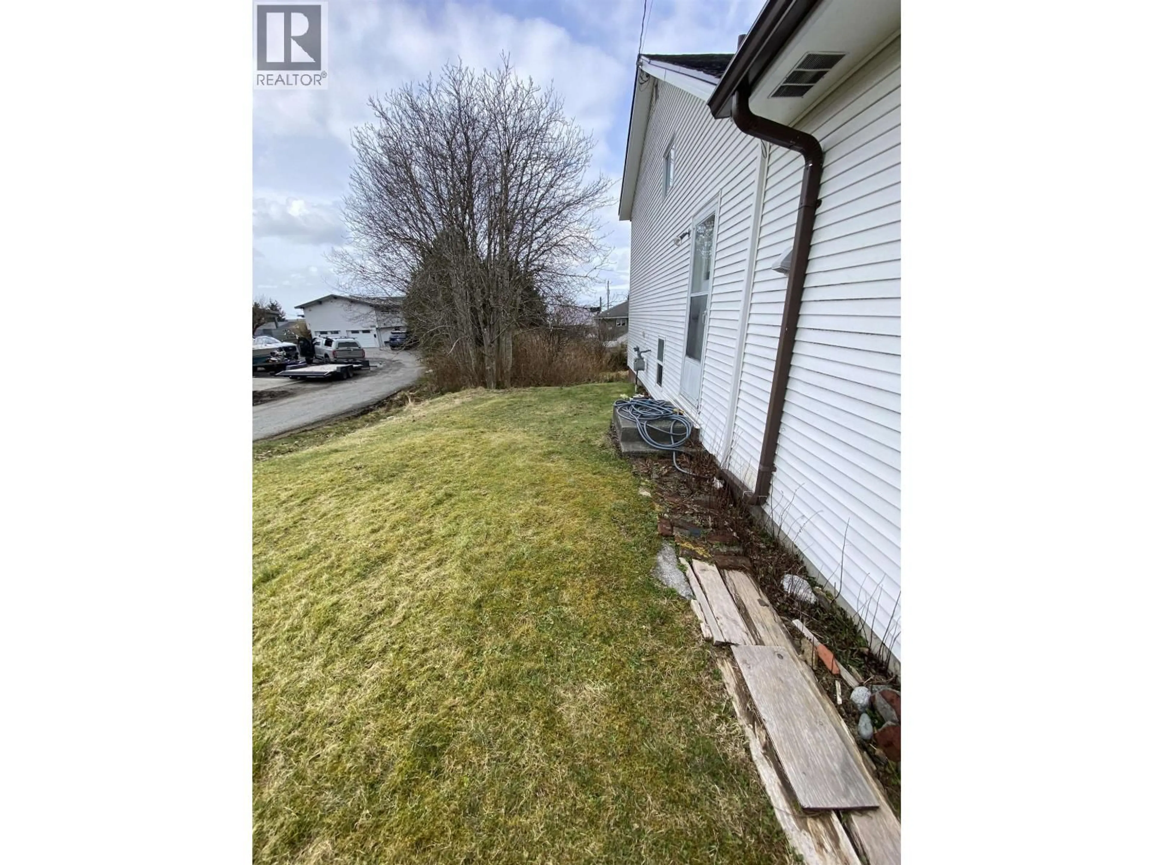 A pic from outside/outdoor area/front of a property/back of a property/a pic from drone, street for 1836 2ND AVENUE, Prince Rupert British Columbia V8J1J7