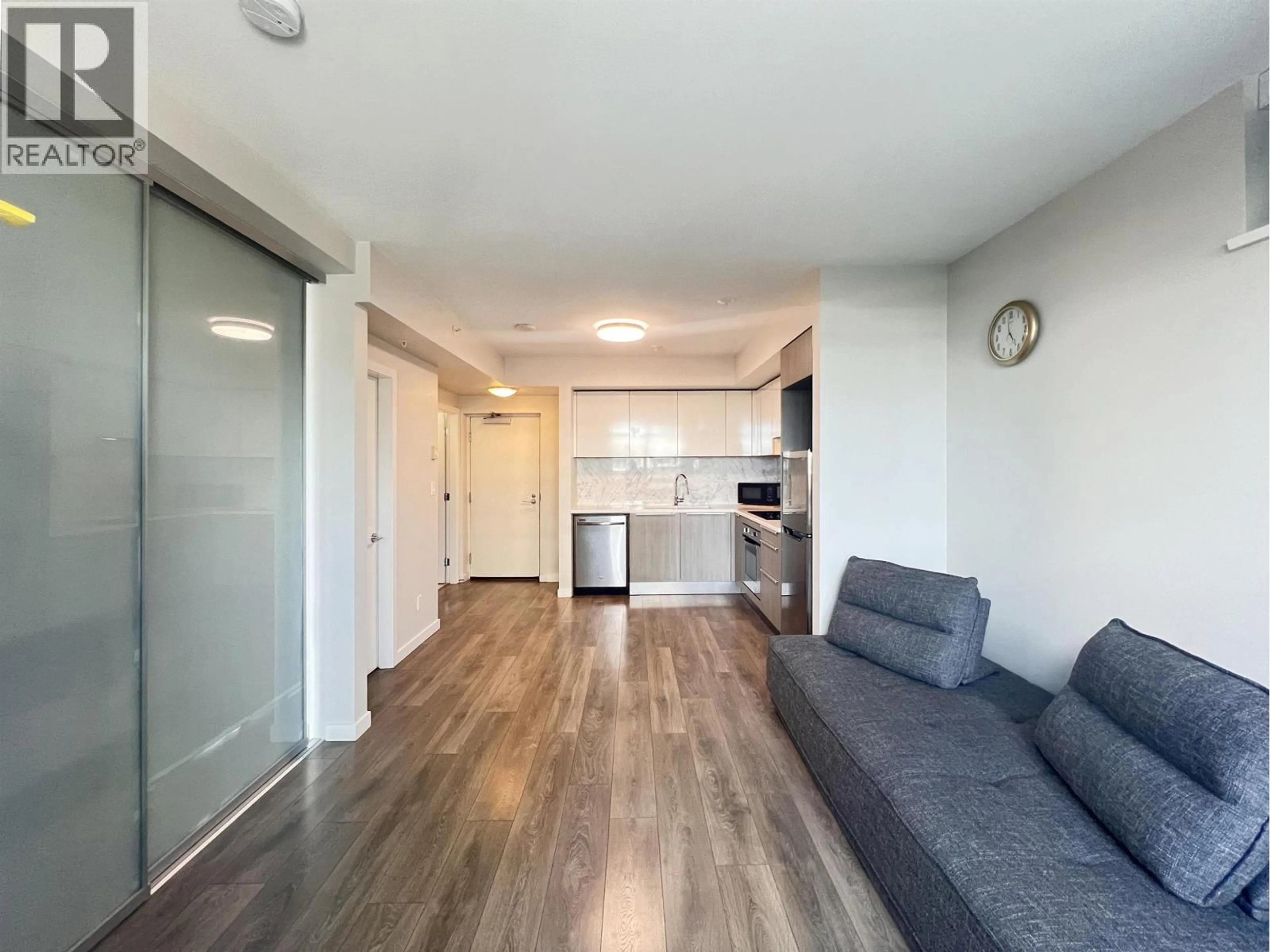 A pic of a room for 401 - 6461 TELFORD AVENUE, Burnaby British Columbia V5H0B7