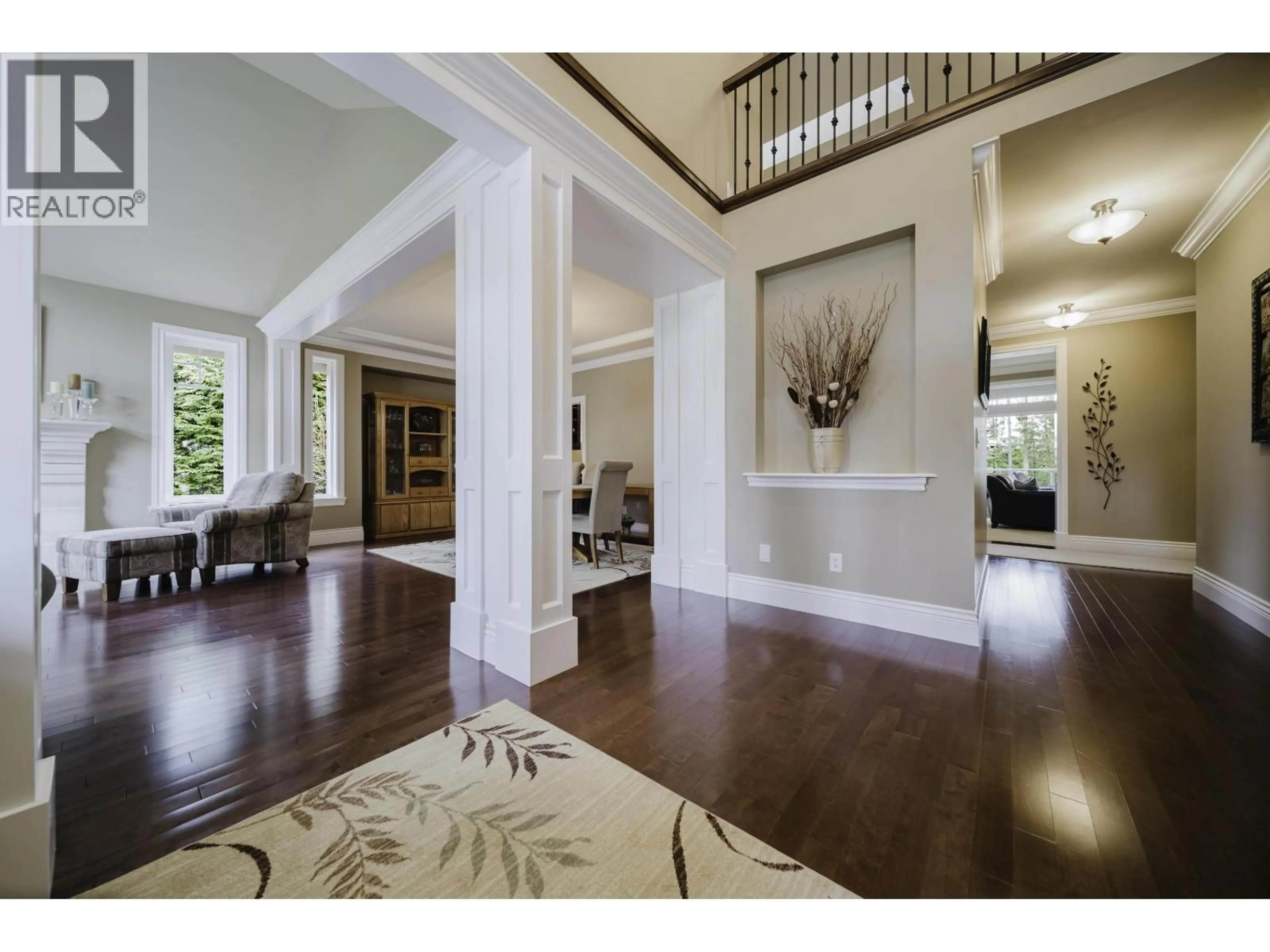 Indoor foyer for 1056 RAVENSWOOD DRIVE, Anmore British Columbia V3H5M6