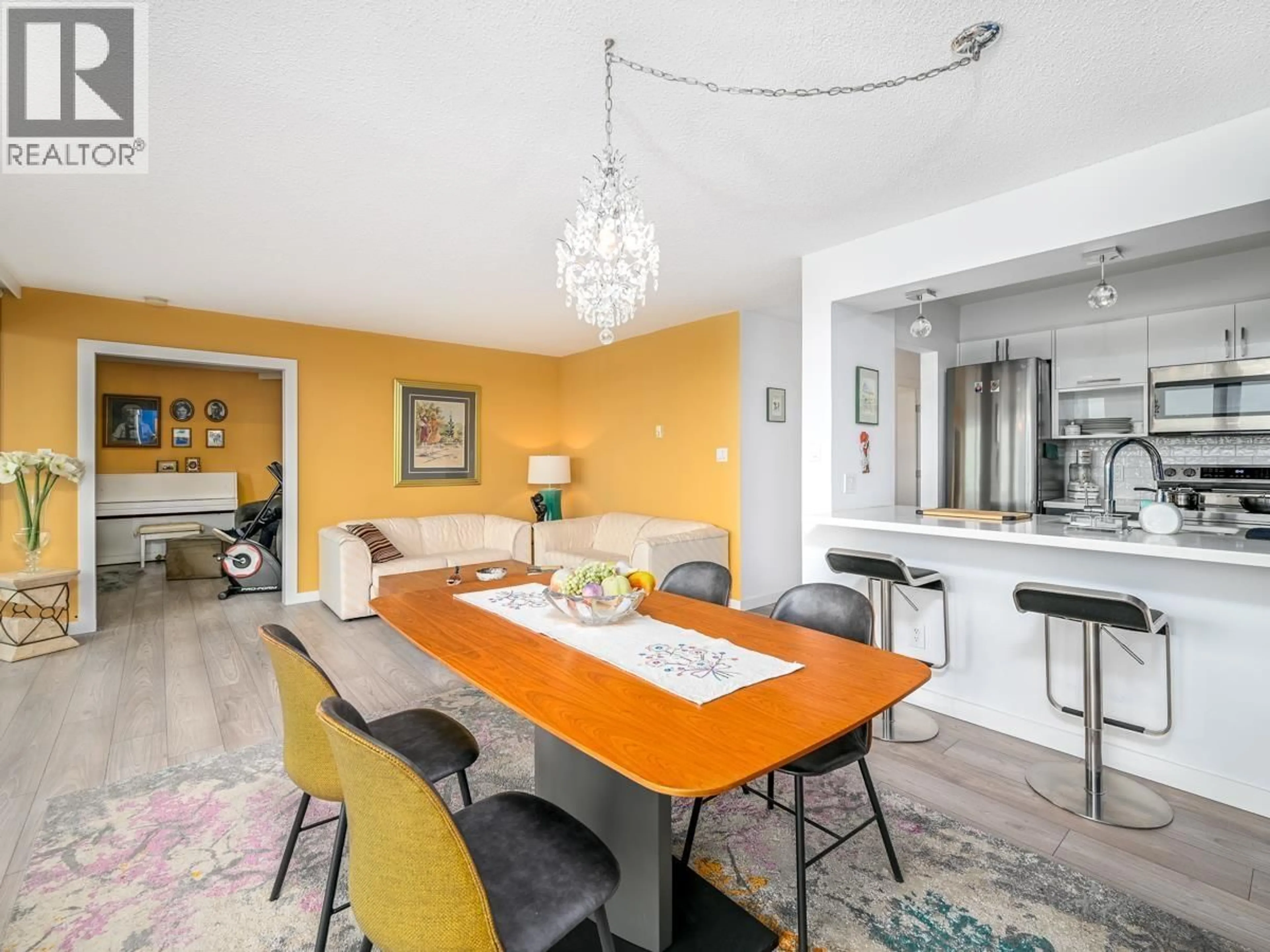 Dining room, unknown for 1501 - 4353 HALIFAX STREET, Burnaby British Columbia V5C5Z4