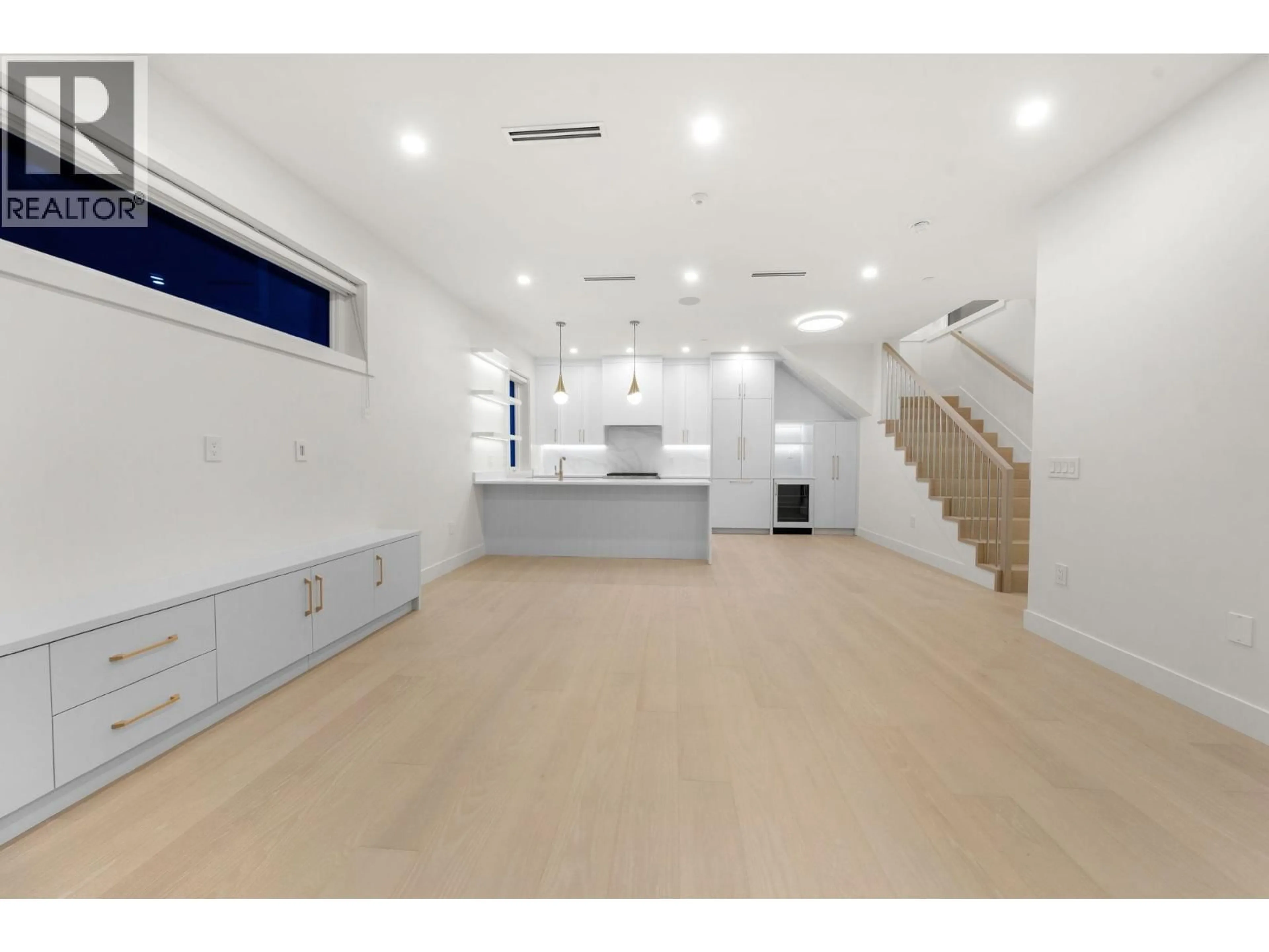 Unknown for 2 - 1582 2ND AVENUE, Vancouver British Columbia V5N1C7