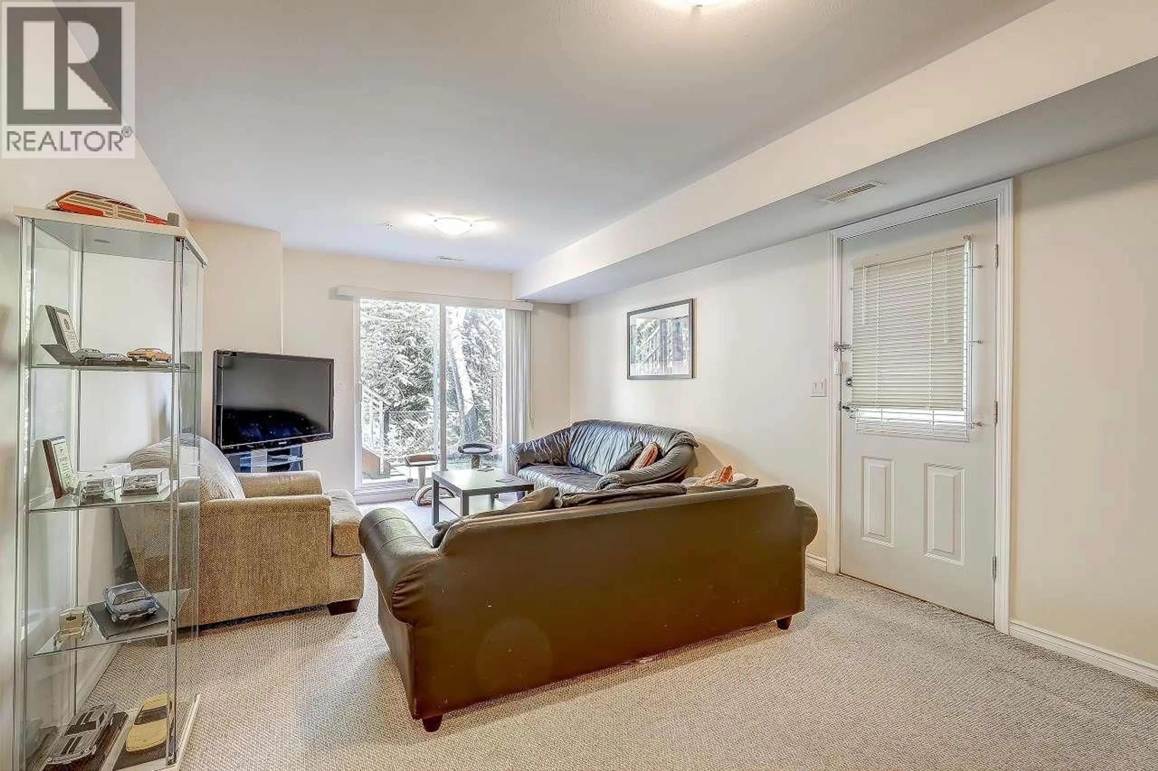 Living room with furniture, unknown for 14 - 1108 RIVERSIDE CLOSE, Port Coquitlam British Columbia V3B8C2