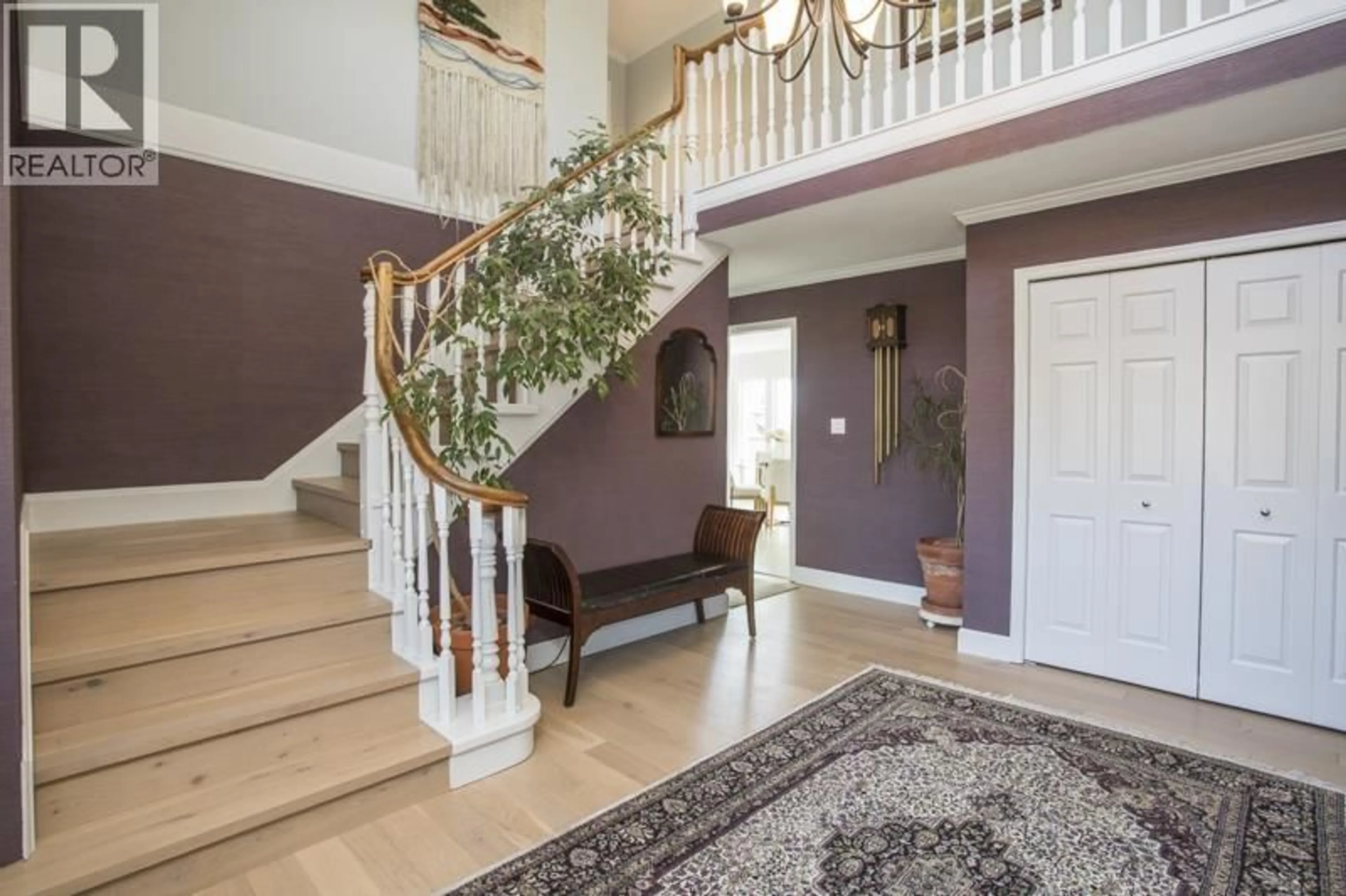Indoor foyer for 5756 GOLDENROD CRESCENT, Delta British Columbia V4L2G6