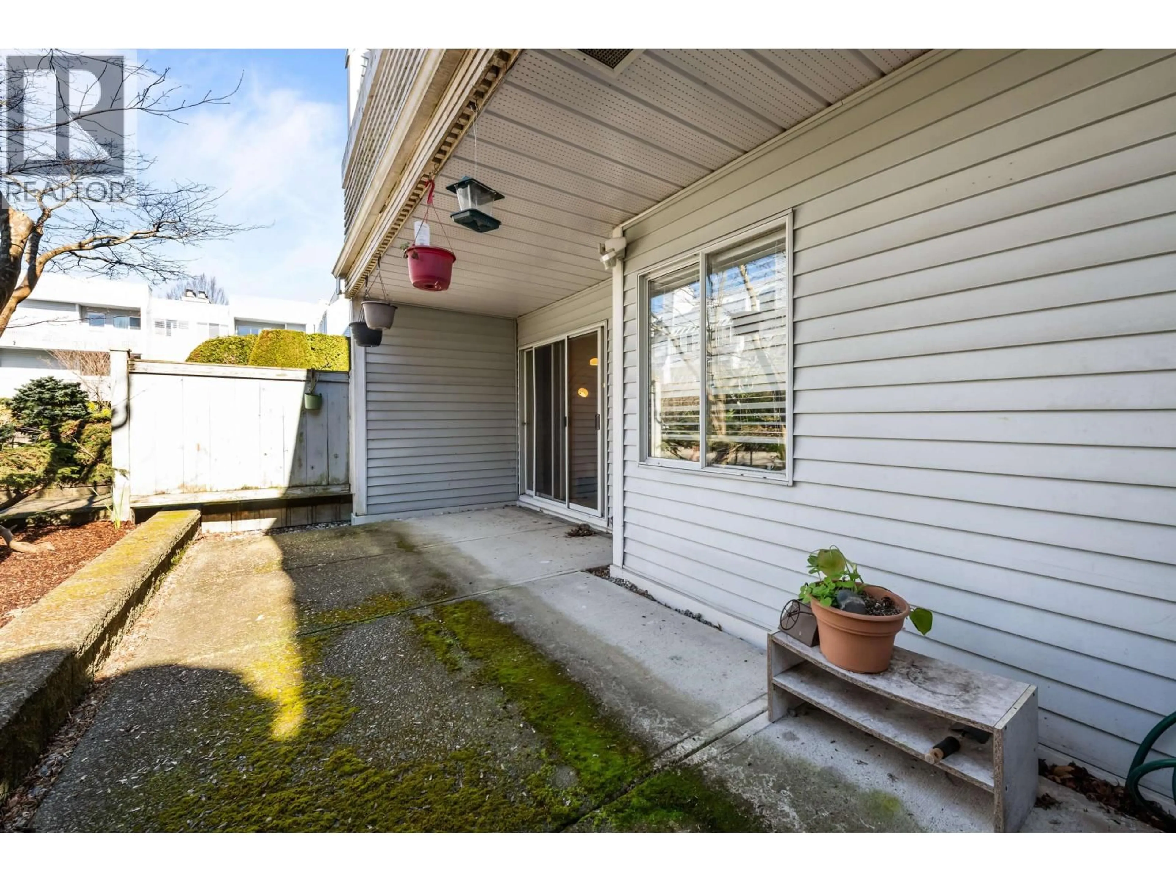 Unknown for 104 - 7471 BLUNDELL ROAD, Richmond British Columbia V6Y1J6
