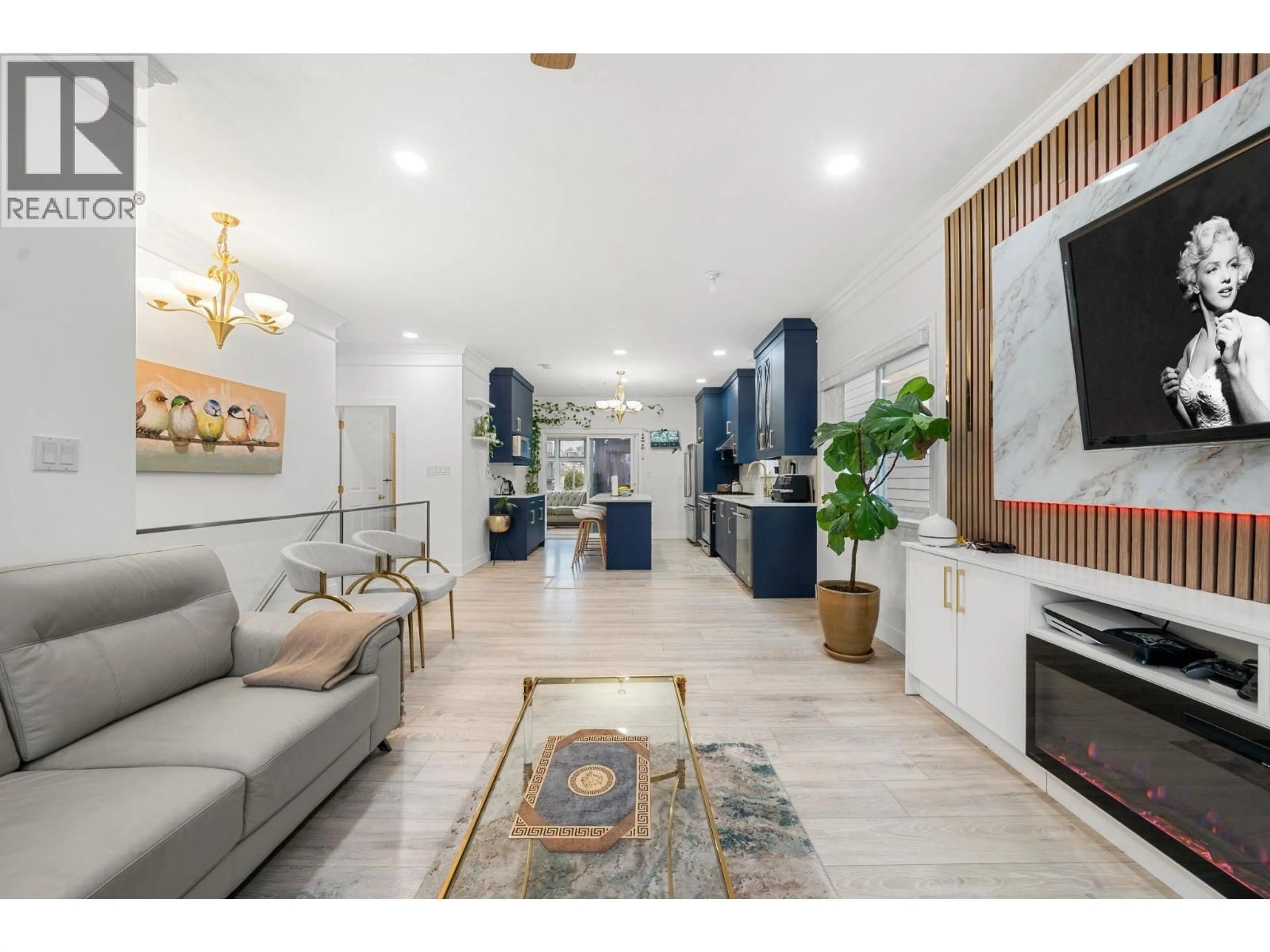 Living room with furniture, unknown for 5174 ABERDEEN STREET, Vancouver British Columbia V5R4M3