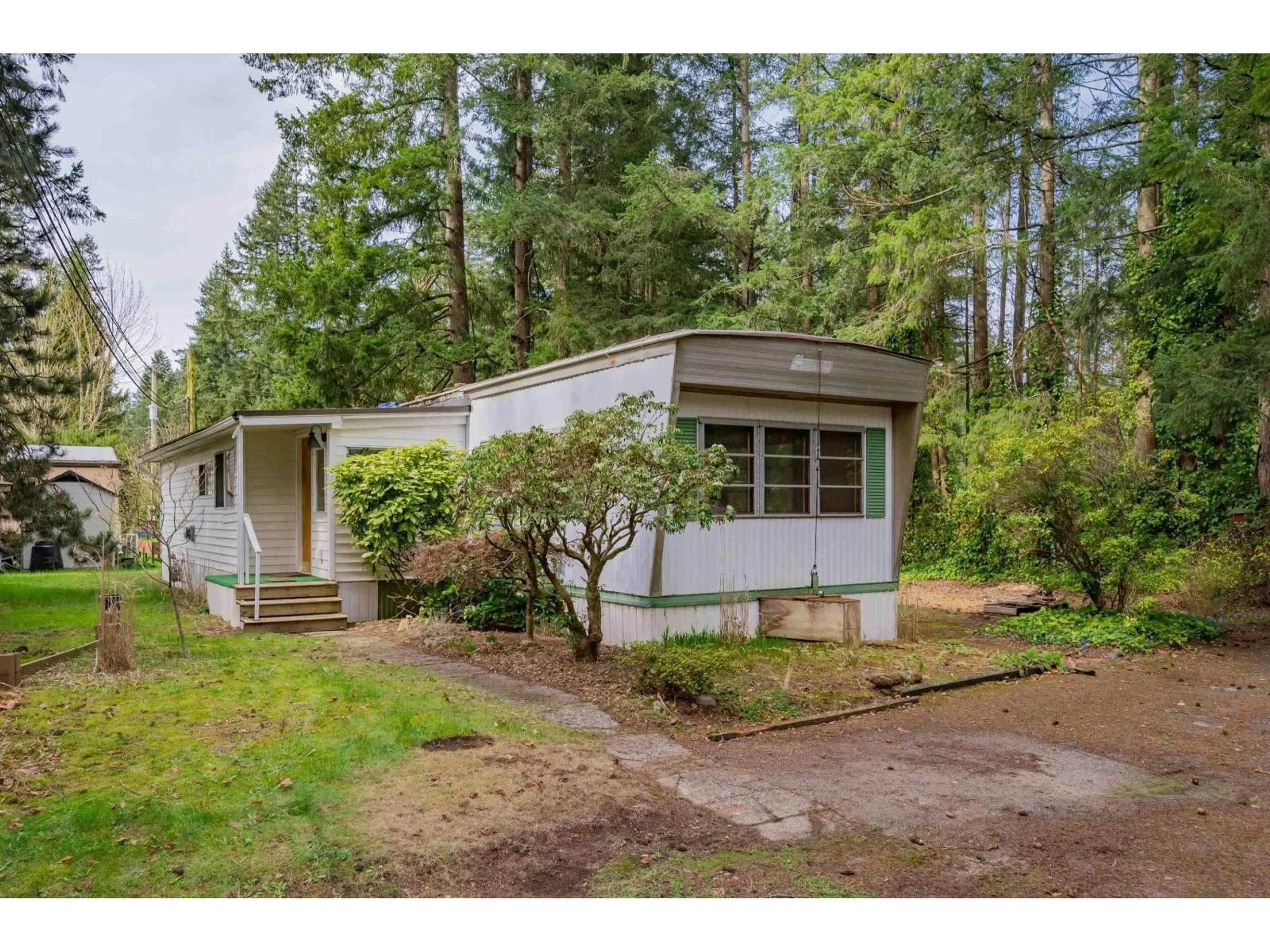 Home with vinyl exterior material, unknown for 33 - 20071 24 AVENUE, Langley British Columbia V2Z2A1