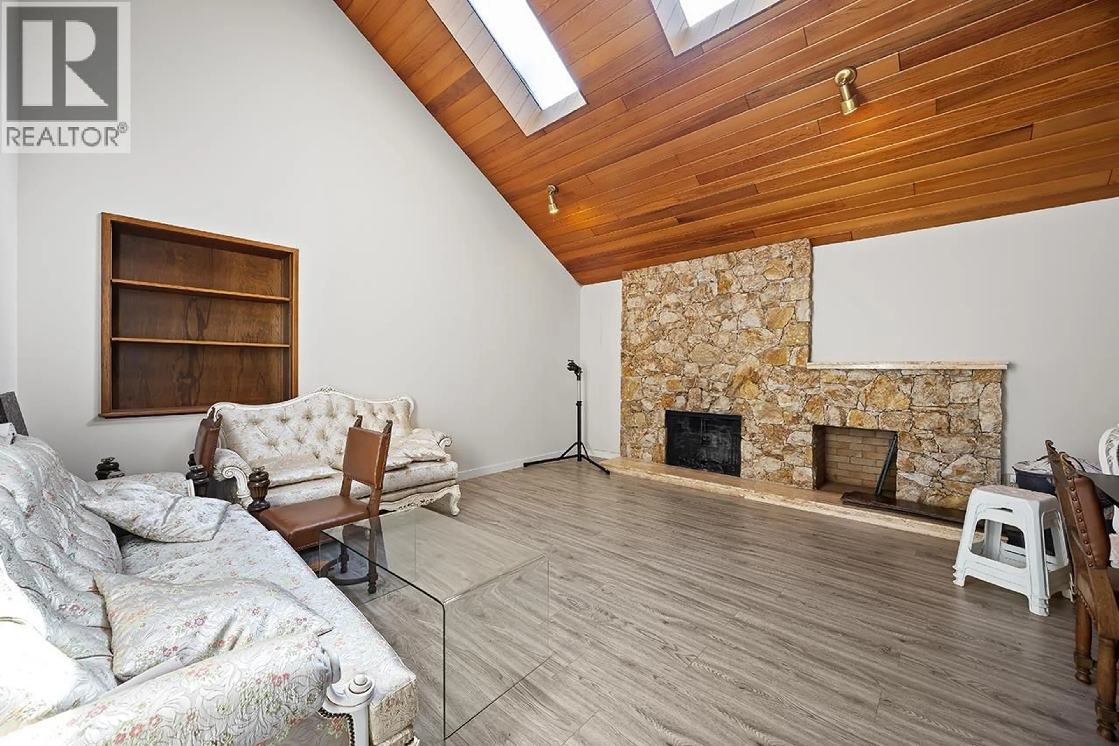 Living room with furniture, unknown for 3848 38TH AVENUE, Vancouver British Columbia V6N2Y4