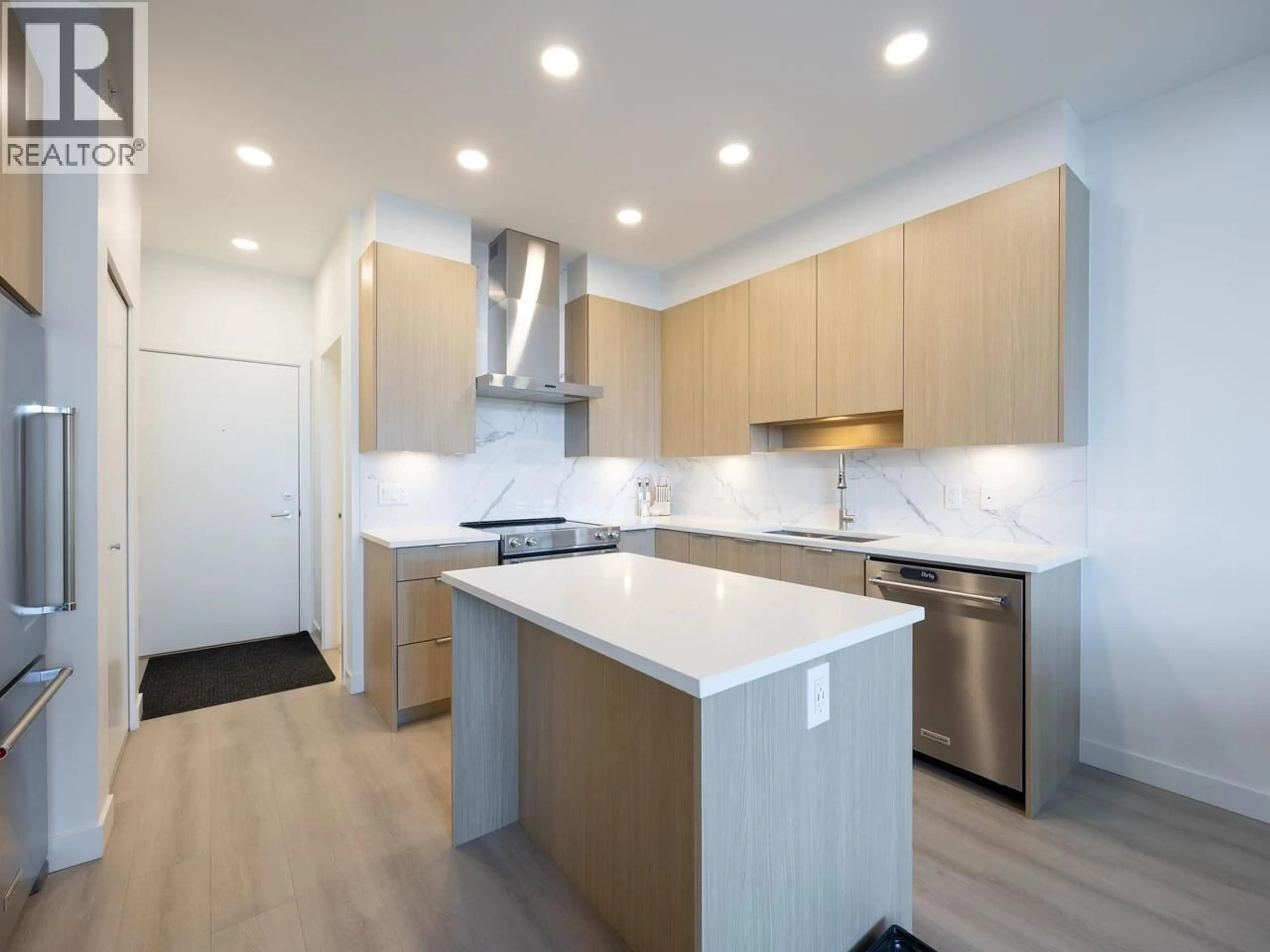 Unknown for 406 - 7799 17TH STREET, Burnaby British Columbia V3N0J5