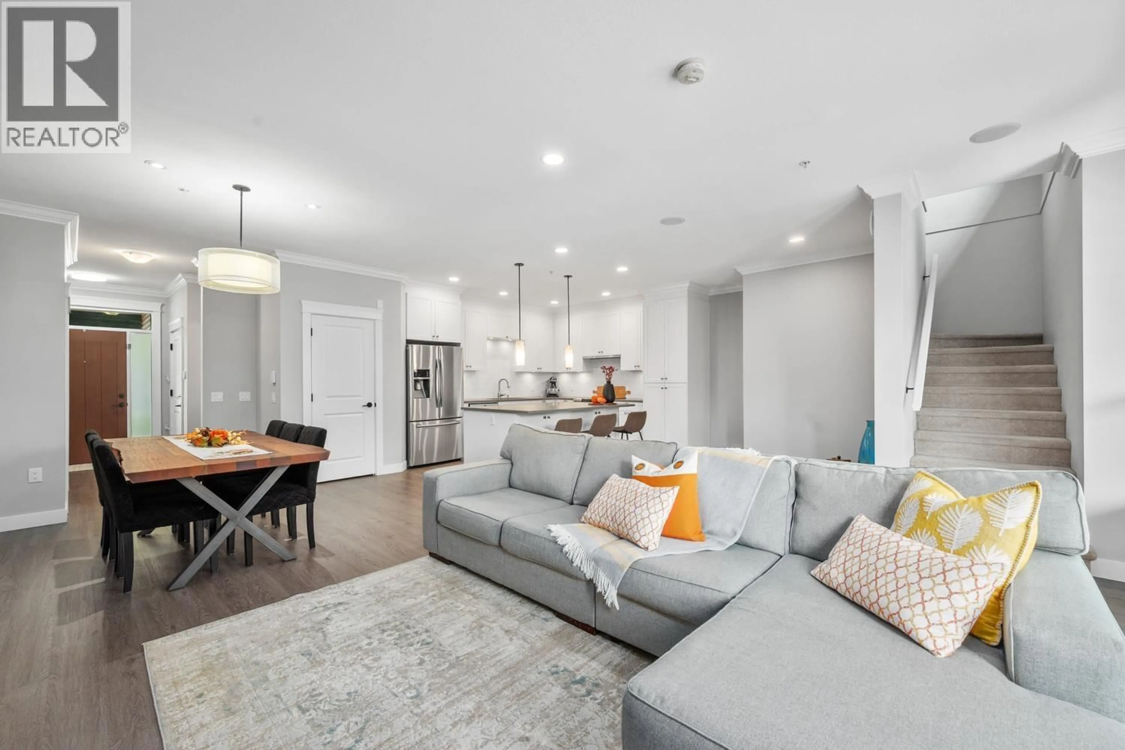 Living room with furniture, unknown for 38 - 10525 240 STREET, Maple Ridge British Columbia V2W0J3