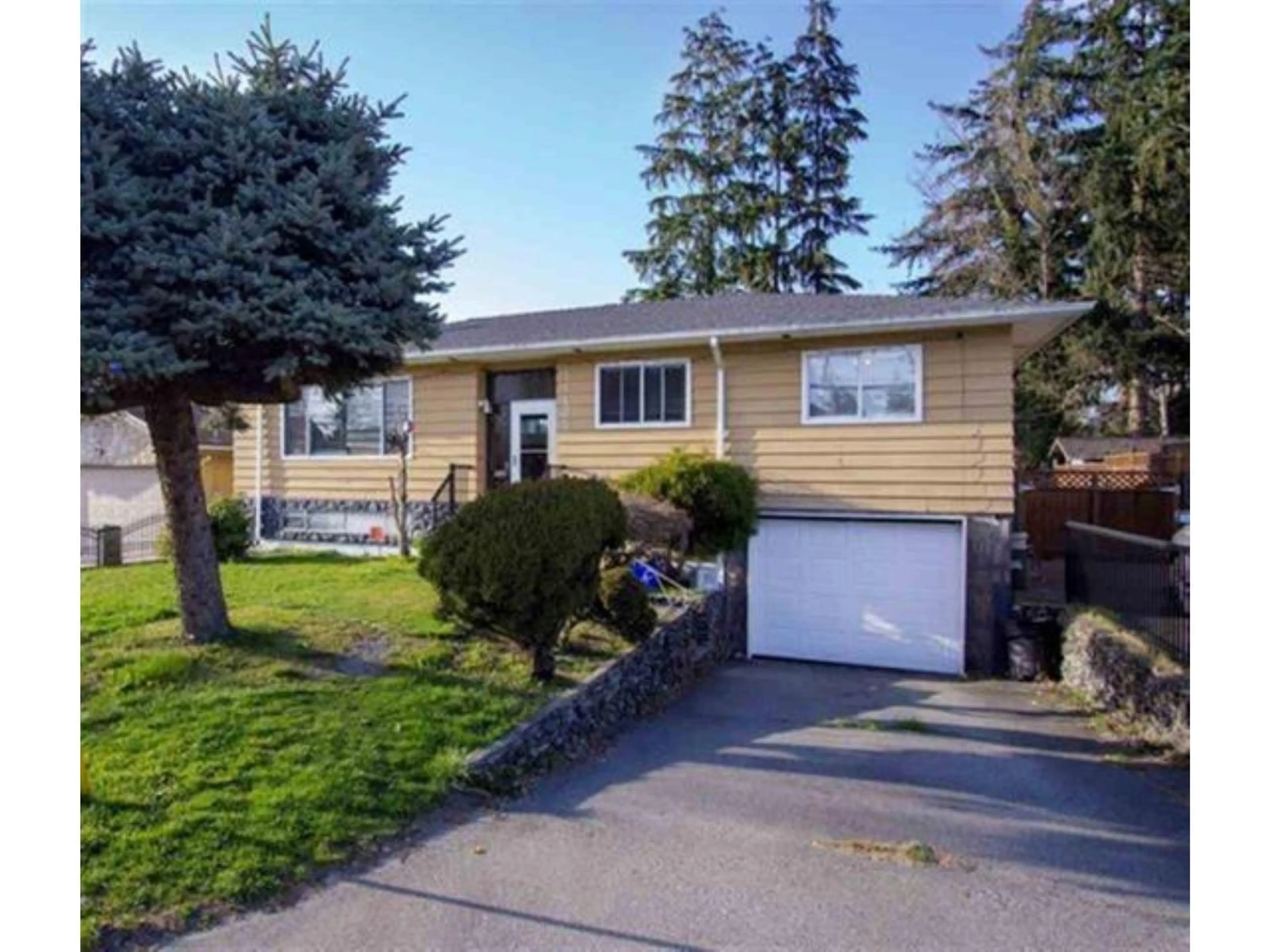Home with vinyl exterior material, street for 11435 88 DELTA AVENUE, Delta British Columbia V4C3B8