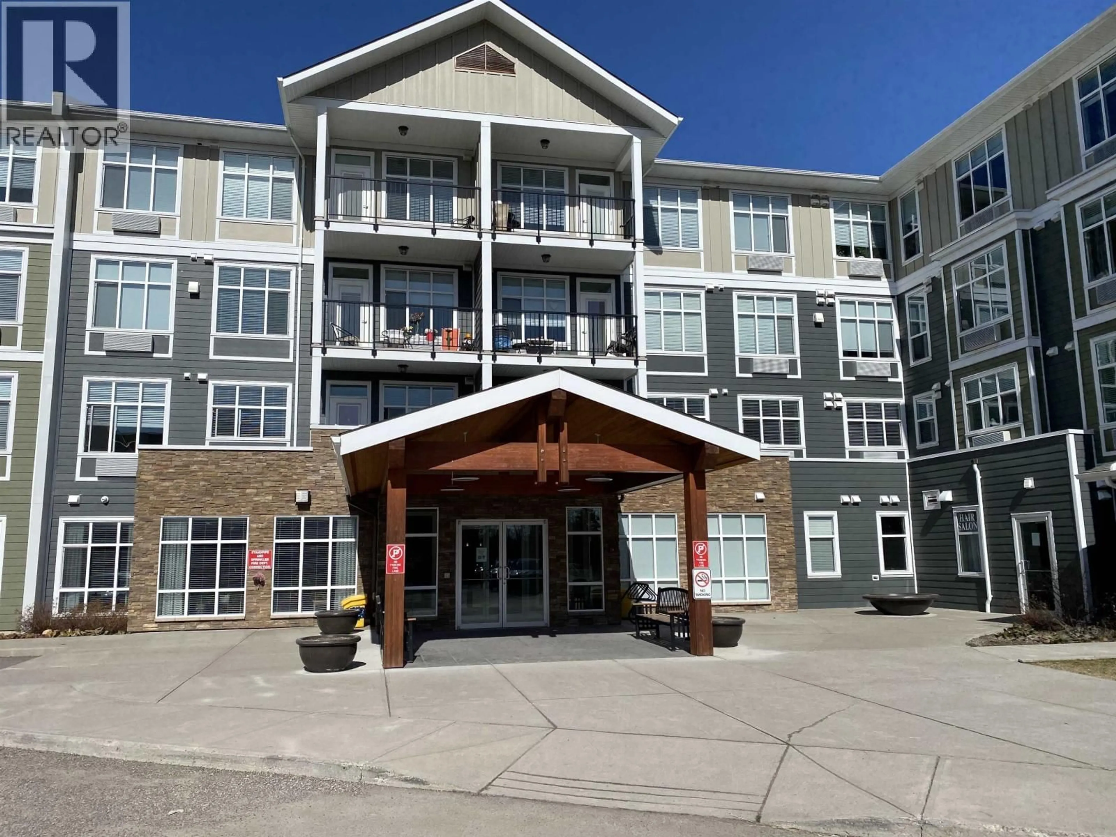 Indoor foyer for 106 - 1444 20TH AVENUE, Prince George British Columbia V2L0C9