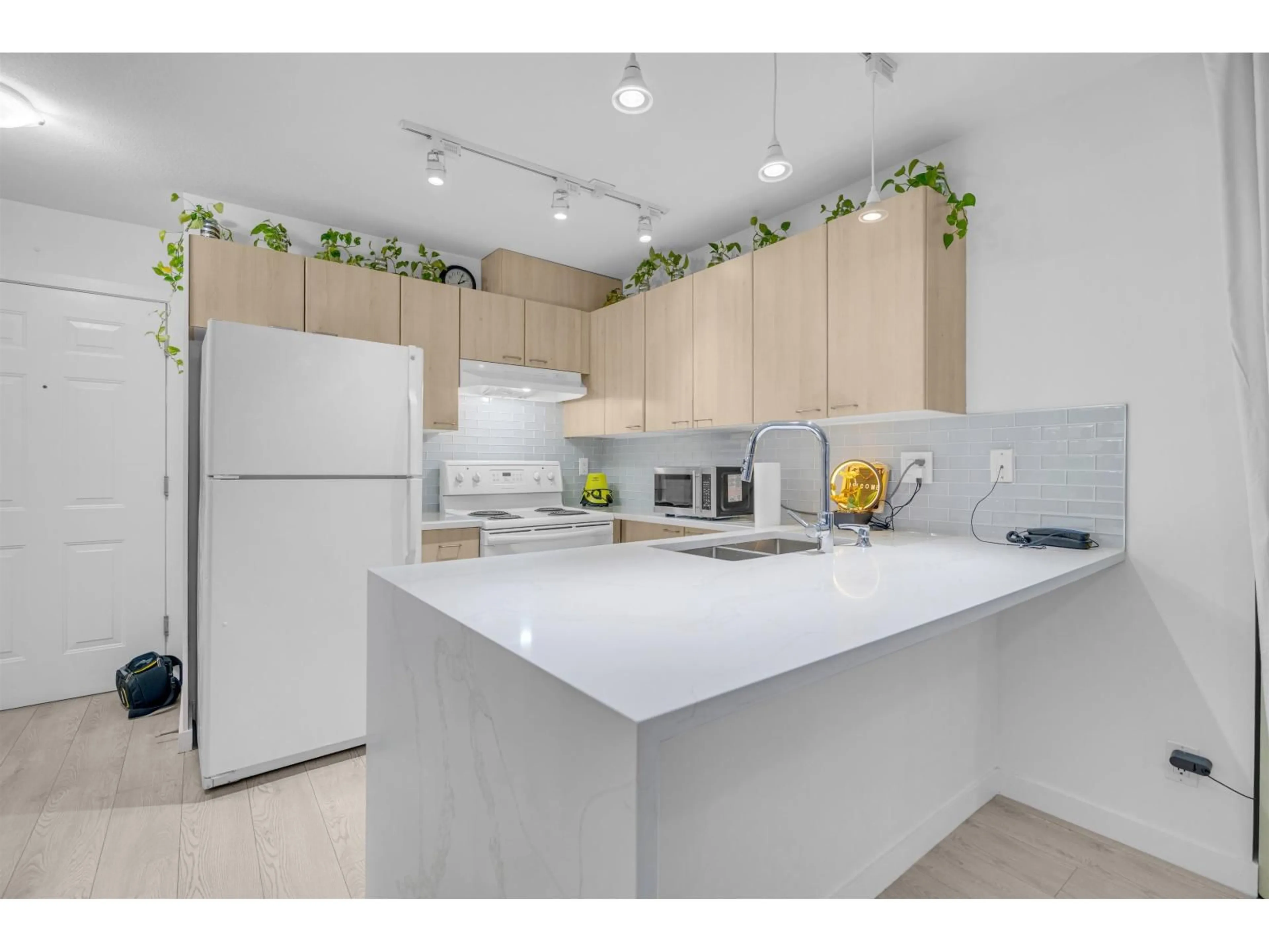 Unknown for 301 - 12083 92A AVENUE, Surrey British Columbia V3V8C8