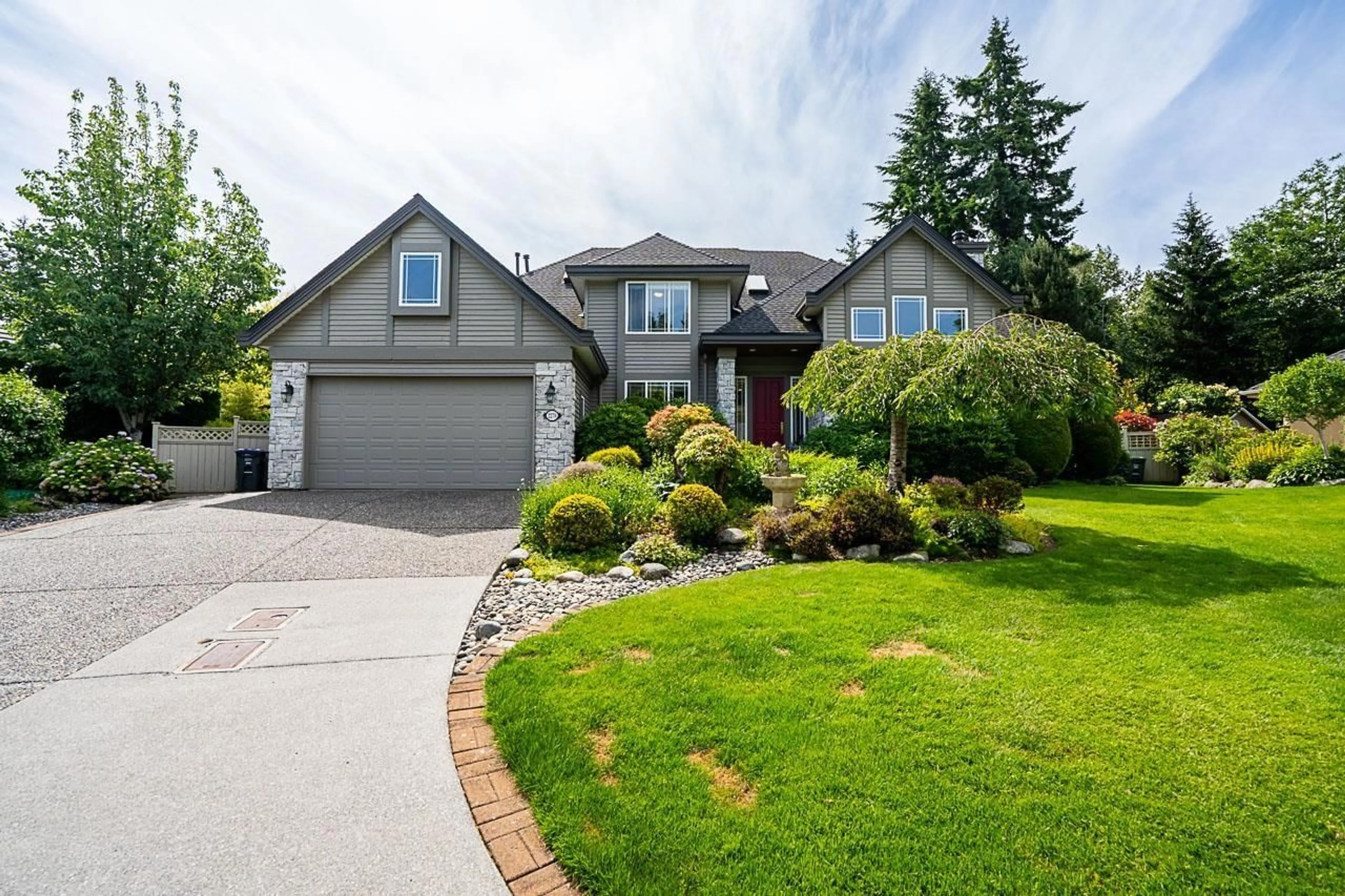 Home with vinyl exterior material, street for 2278 137 STREET, Surrey British Columbia V4A9V1