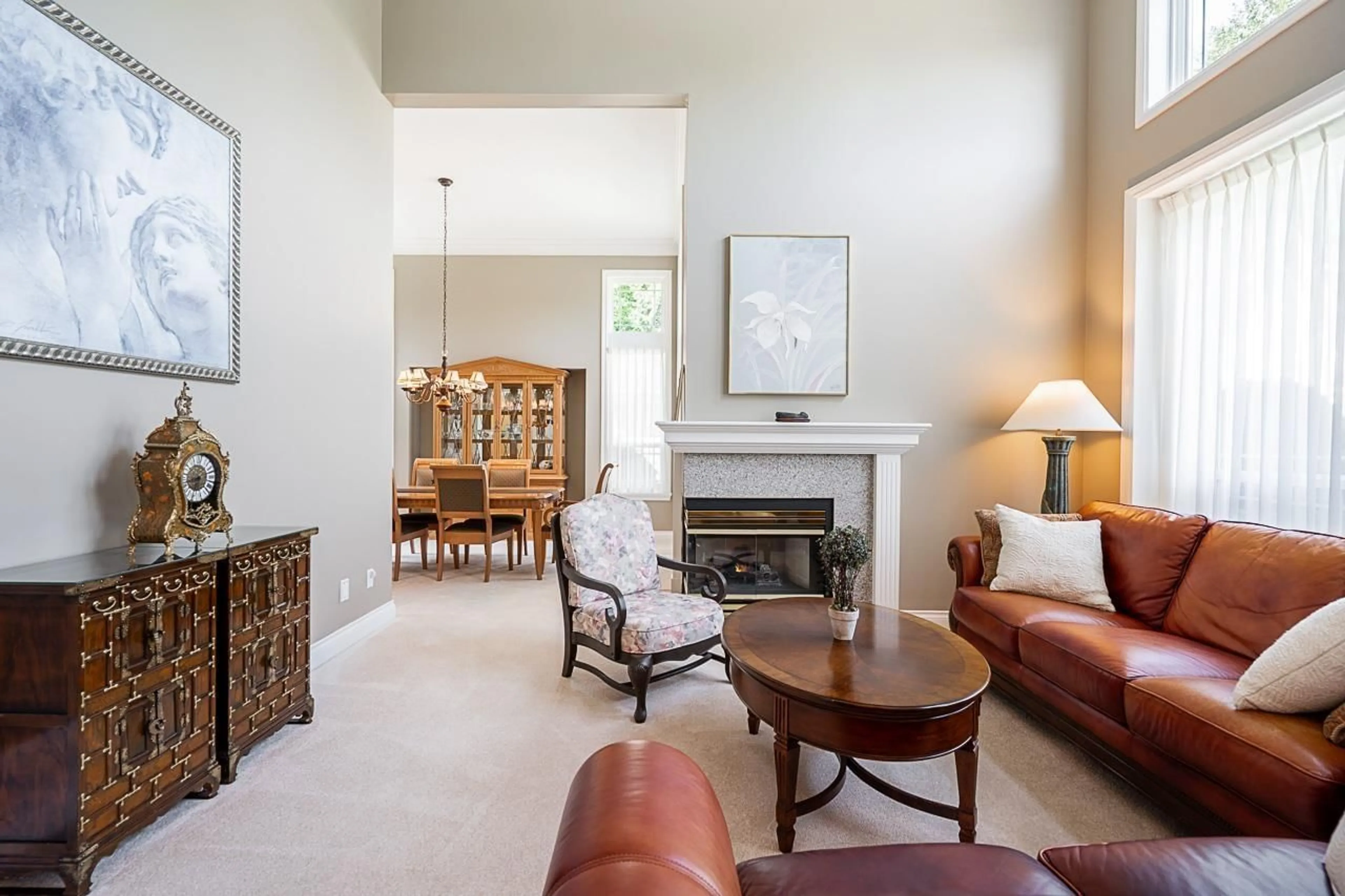 Living room with furniture, unknown for 2278 137 STREET, Surrey British Columbia V4A9V1