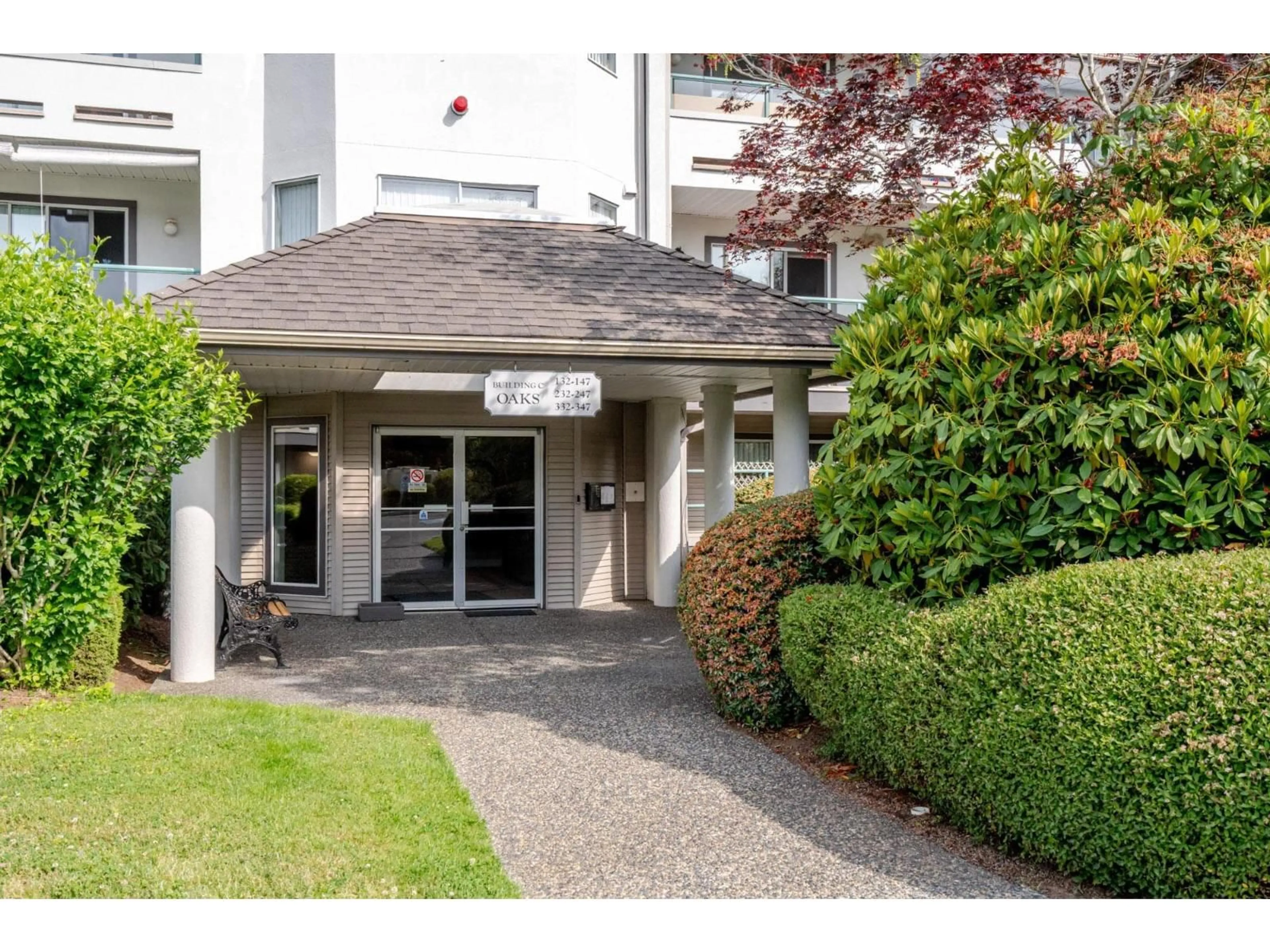 Indoor foyer for 238 - 2451 GLADWIN ROAD, Abbotsford British Columbia V2T3N8