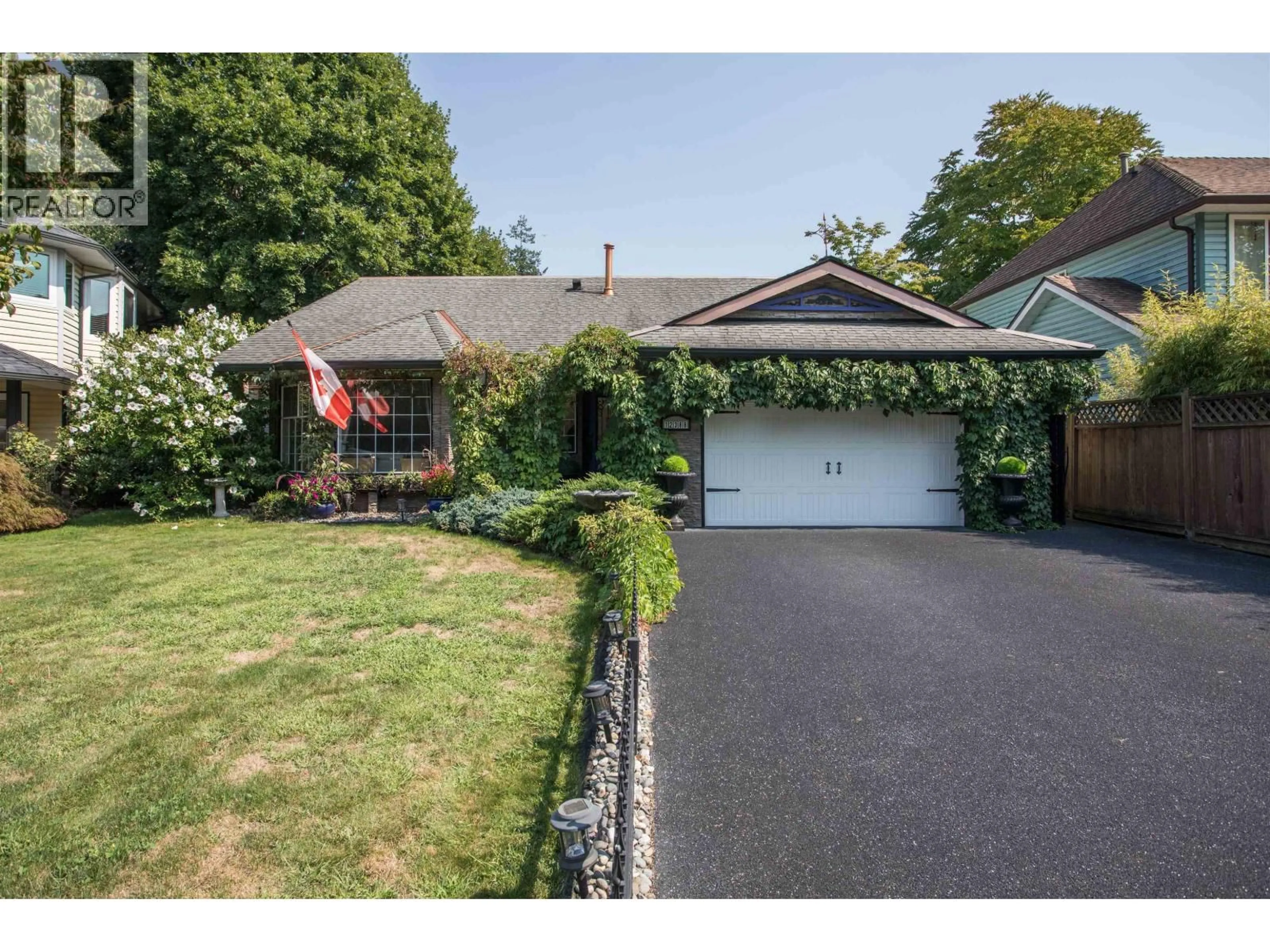 A pic from outside/outdoor area/front of a property/back of a property/a pic from drone, street for 12388 NIKOLA STREET, Pitt Meadows British Columbia V3Y2K8