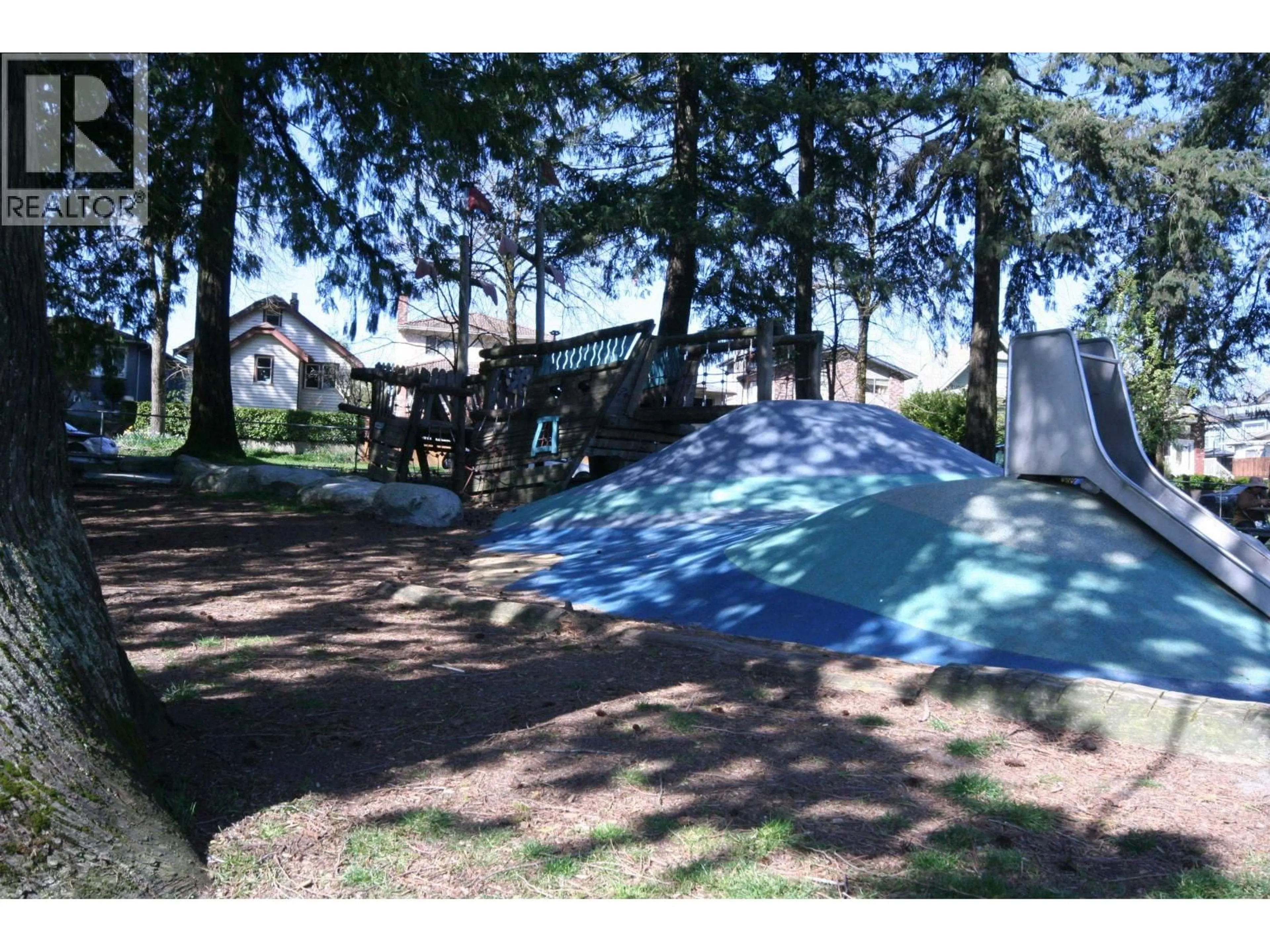 Unknown for 1807 38TH AVENUE, Vancouver British Columbia V6P1G6