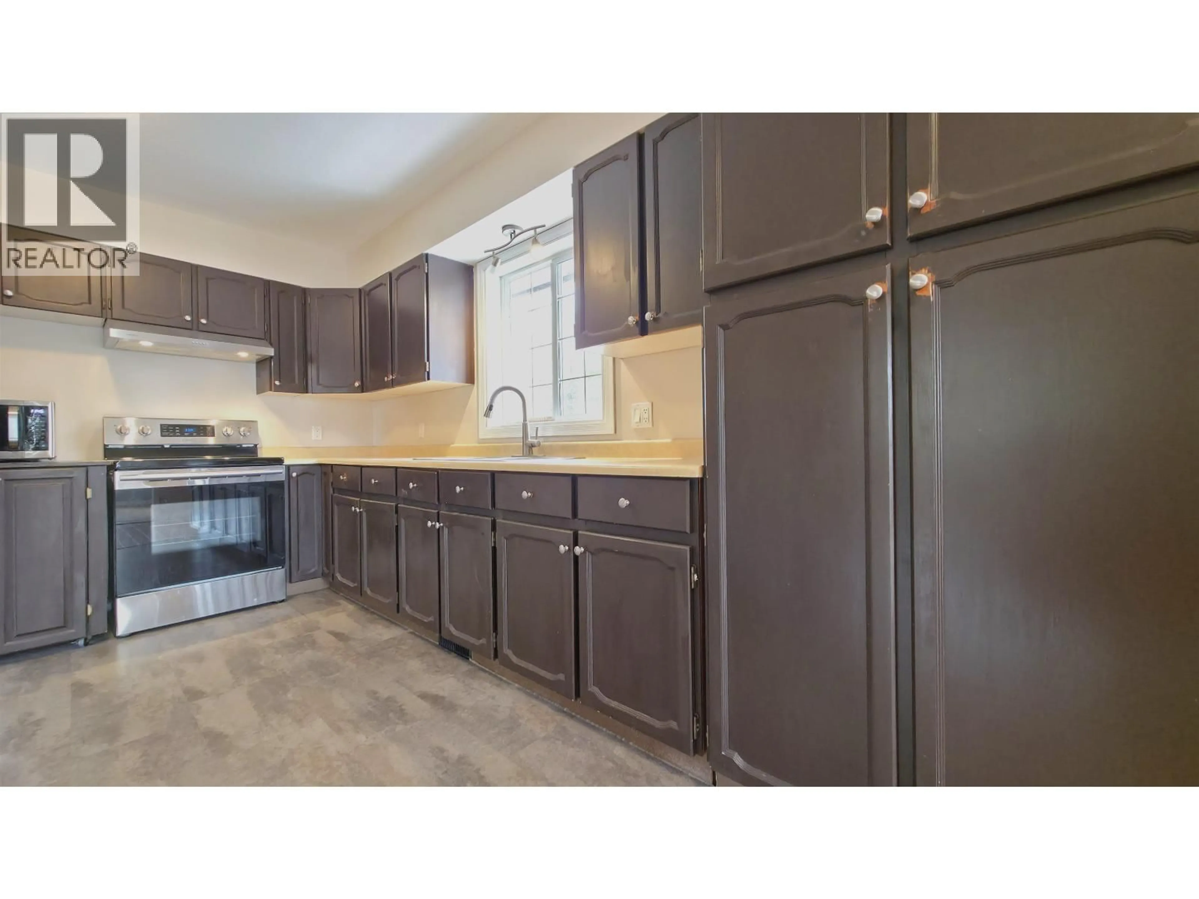 Standard kitchen, unknown for 7946 ROSEWOOD PLACE, Prince George British Columbia V2N5M9