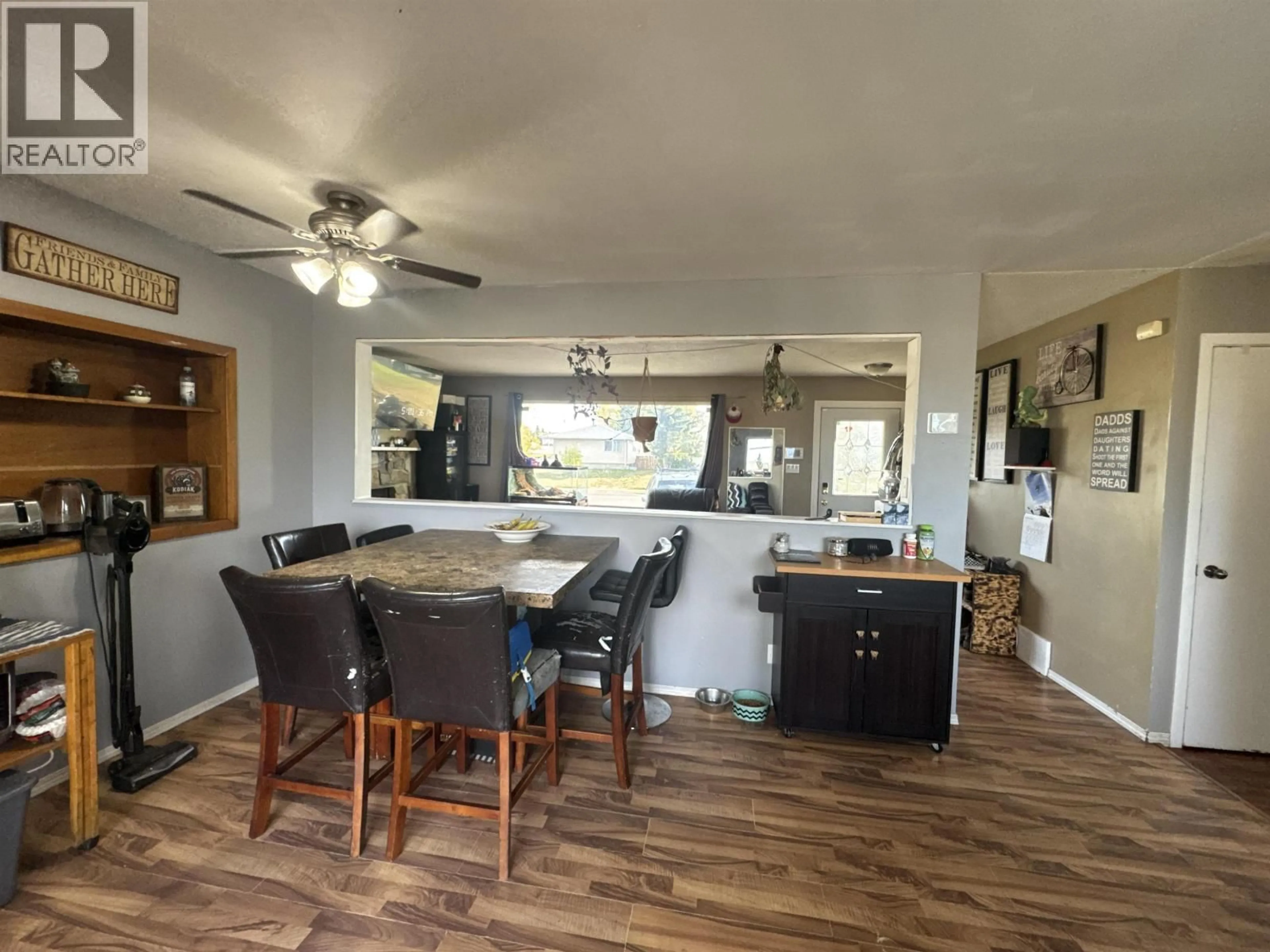 Open concept kitchen, unknown for 9808 112 AVENUE, Fort St. John British Columbia V1J2W5
