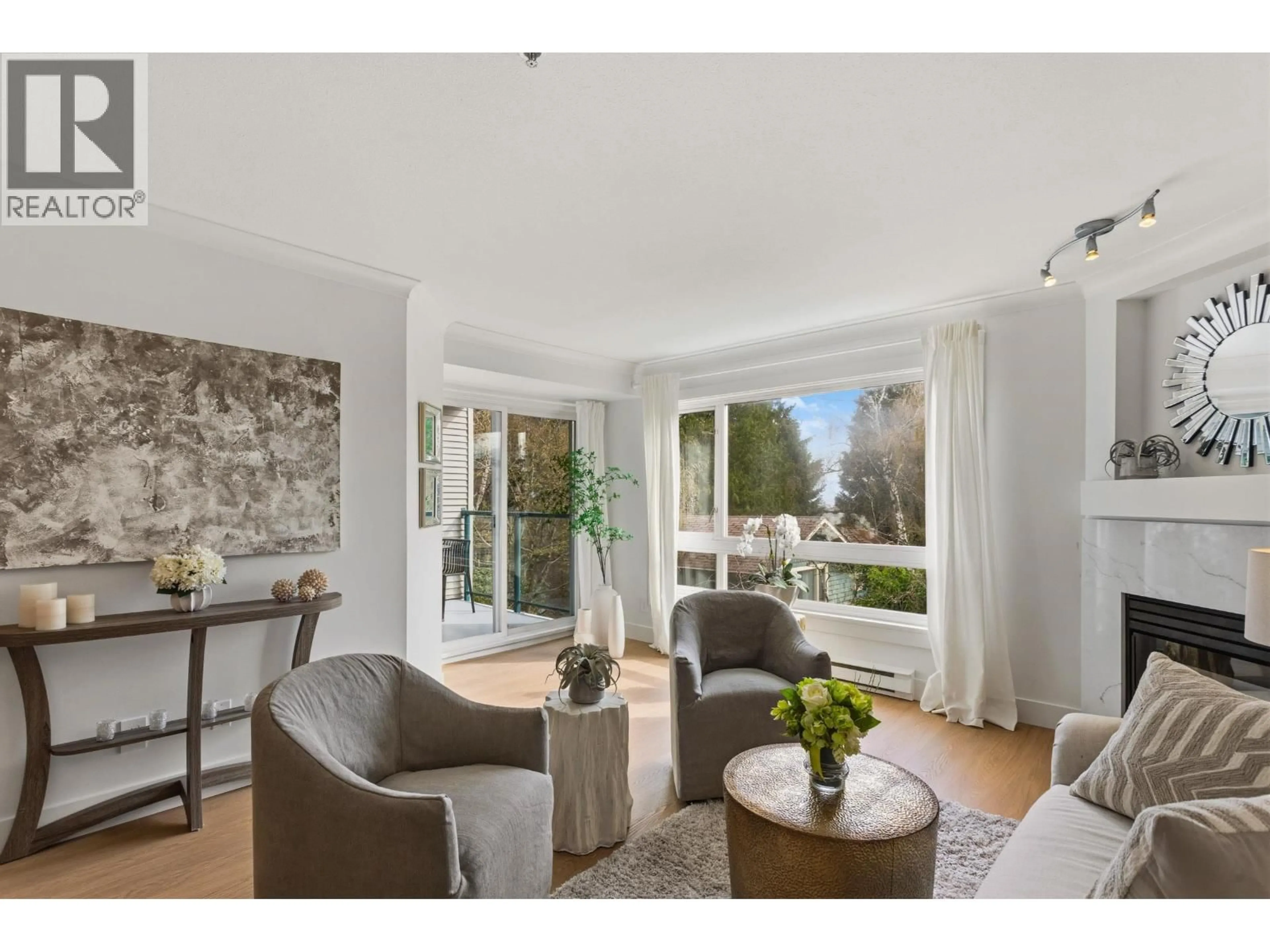 Living room with furniture, unknown for 302 - 3590 26TH AVENUE, Vancouver British Columbia V6S1N9