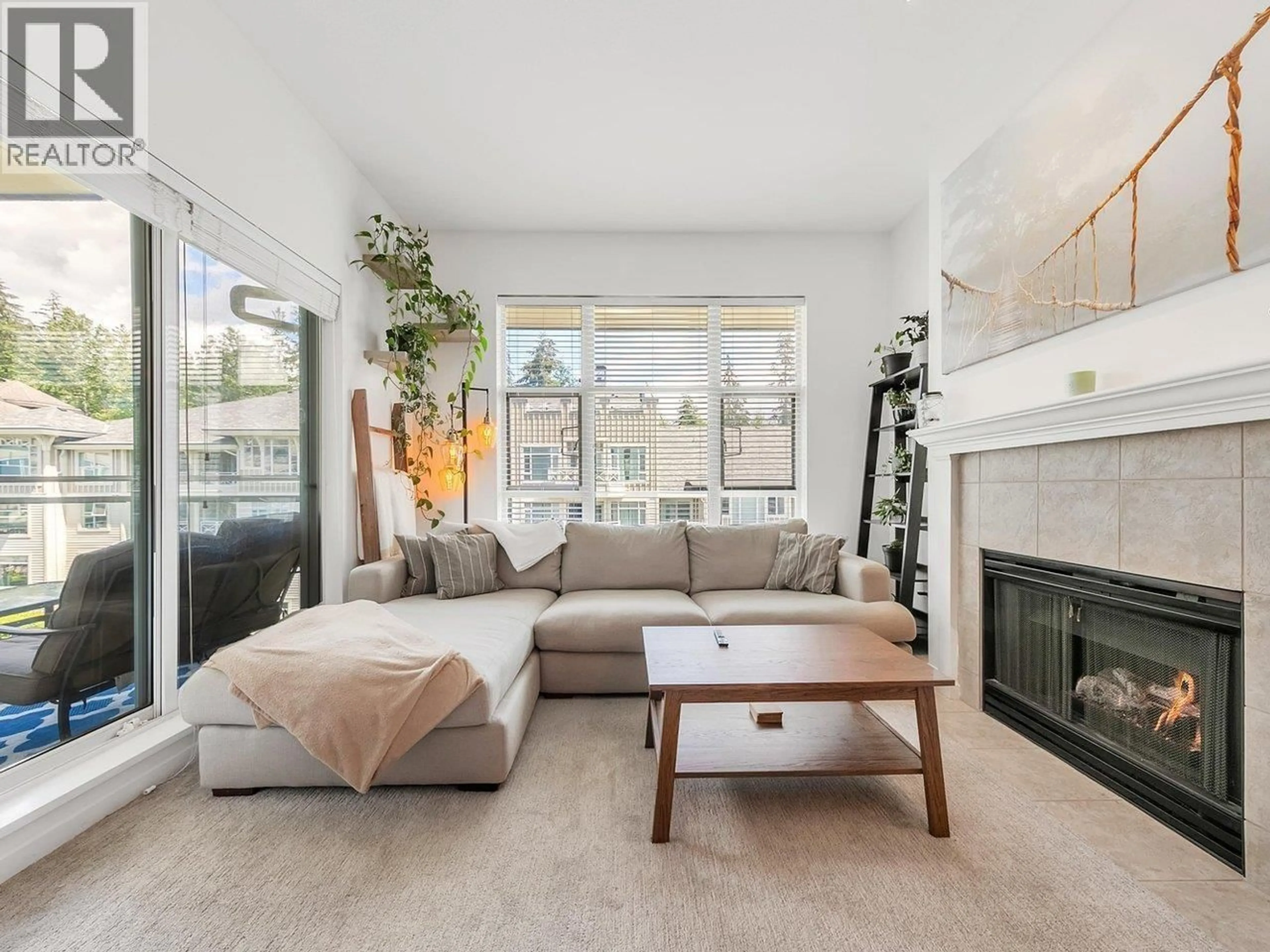 Living room with furniture, unknown for 516 - 3608 DEERCREST DRIVE, North Vancouver British Columbia V7G2S6