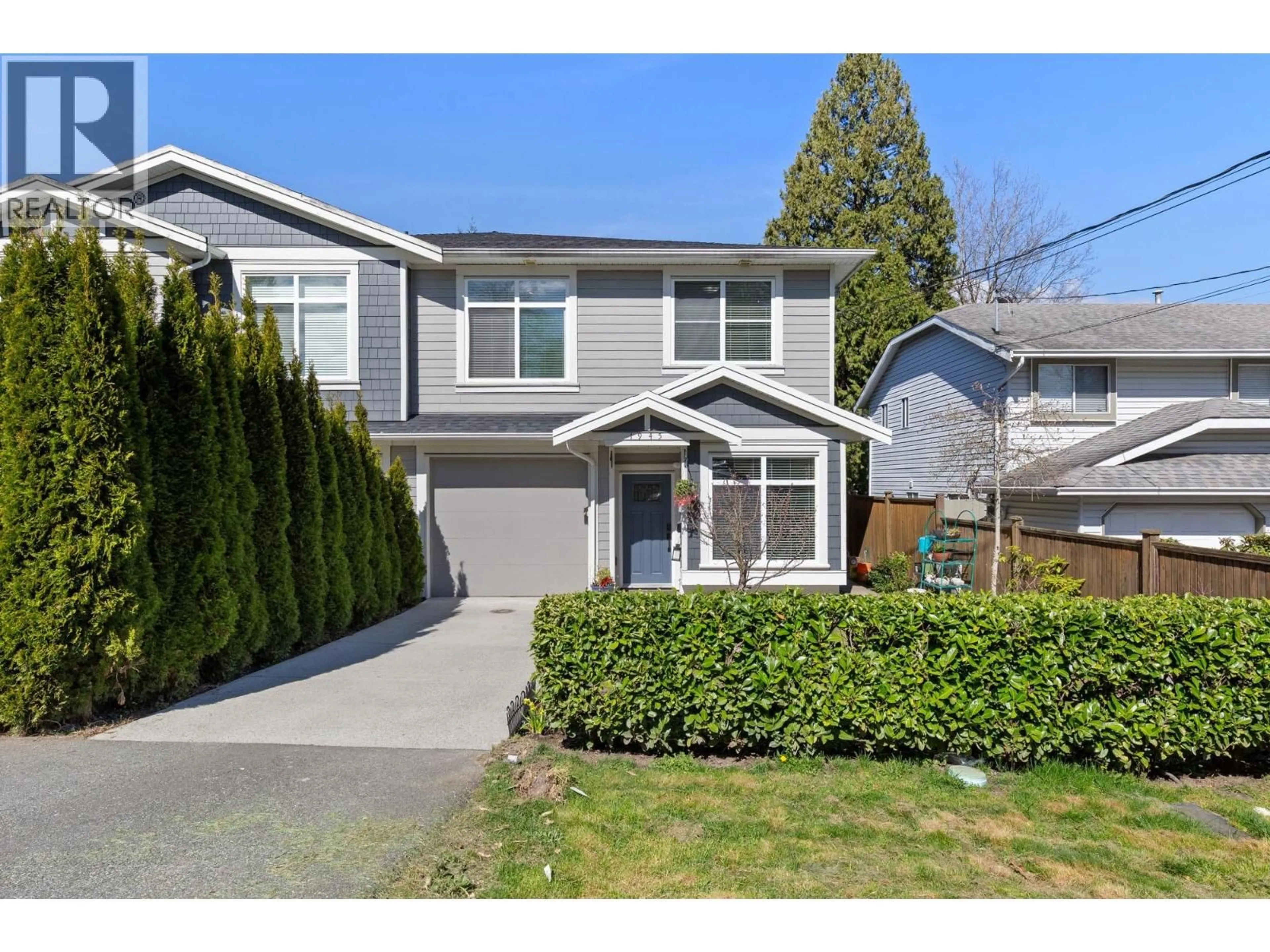 Home with vinyl exterior material, street for 1945 MORGAN AVENUE, Port Coquitlam British Columbia V3C1K1