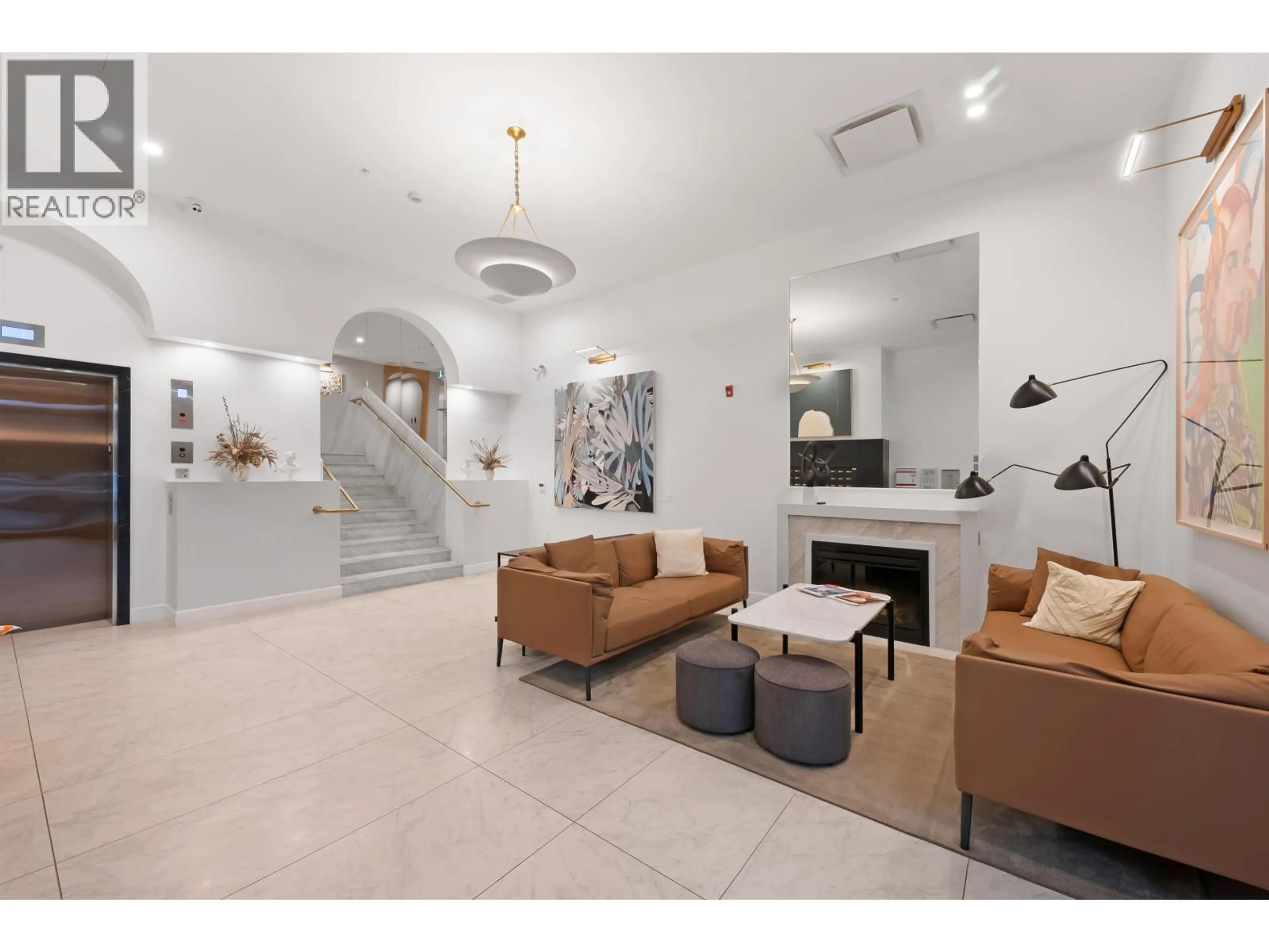 Lobby for 102 - 3668 10TH AVENUE, Vancouver British Columbia V6R2G3