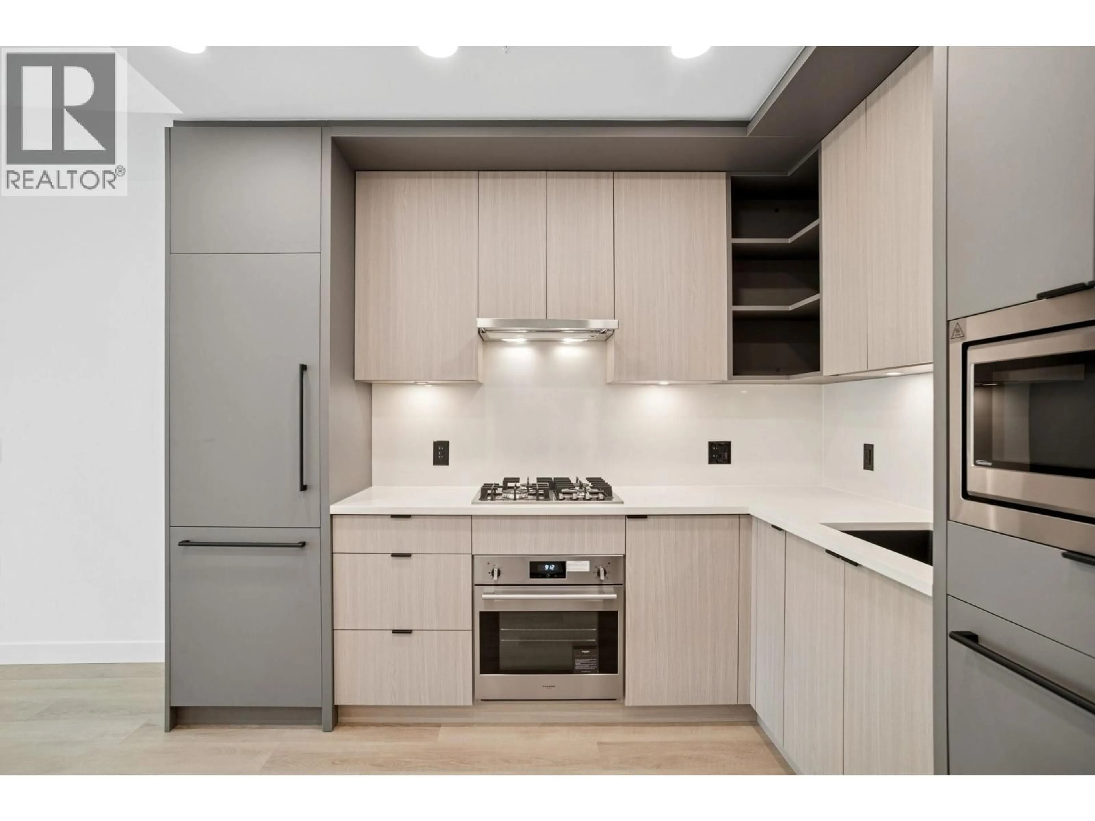 Unknown for 104 - 2268 BROADWAY STREET, Vancouver British Columbia V5N0L2