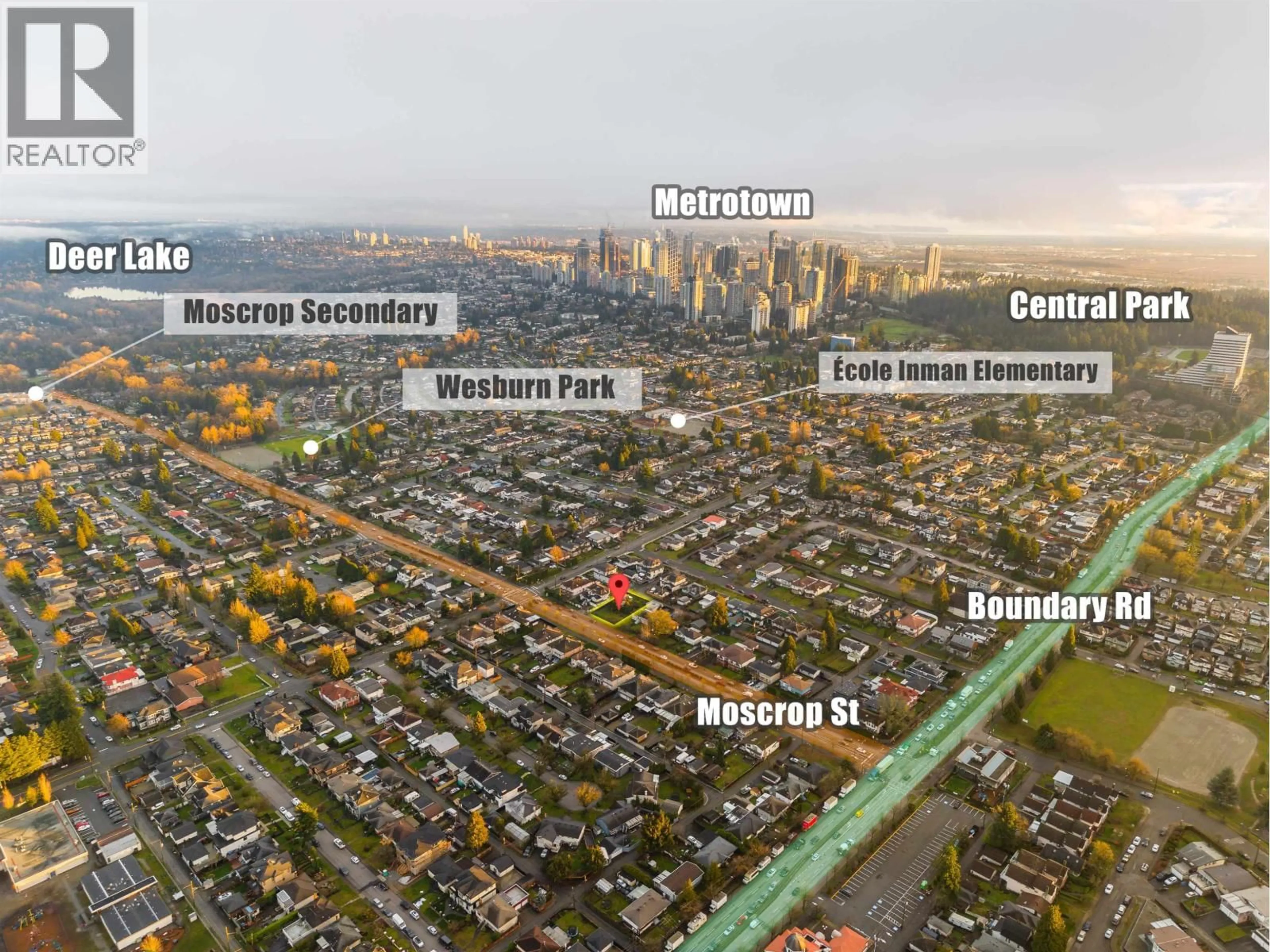 A pic from outside/outdoor area/front of a property/back of a property/a pic from drone, city buildings view from balcony for 3786 MOSCROP STREET, Burnaby British Columbia V5G2C8