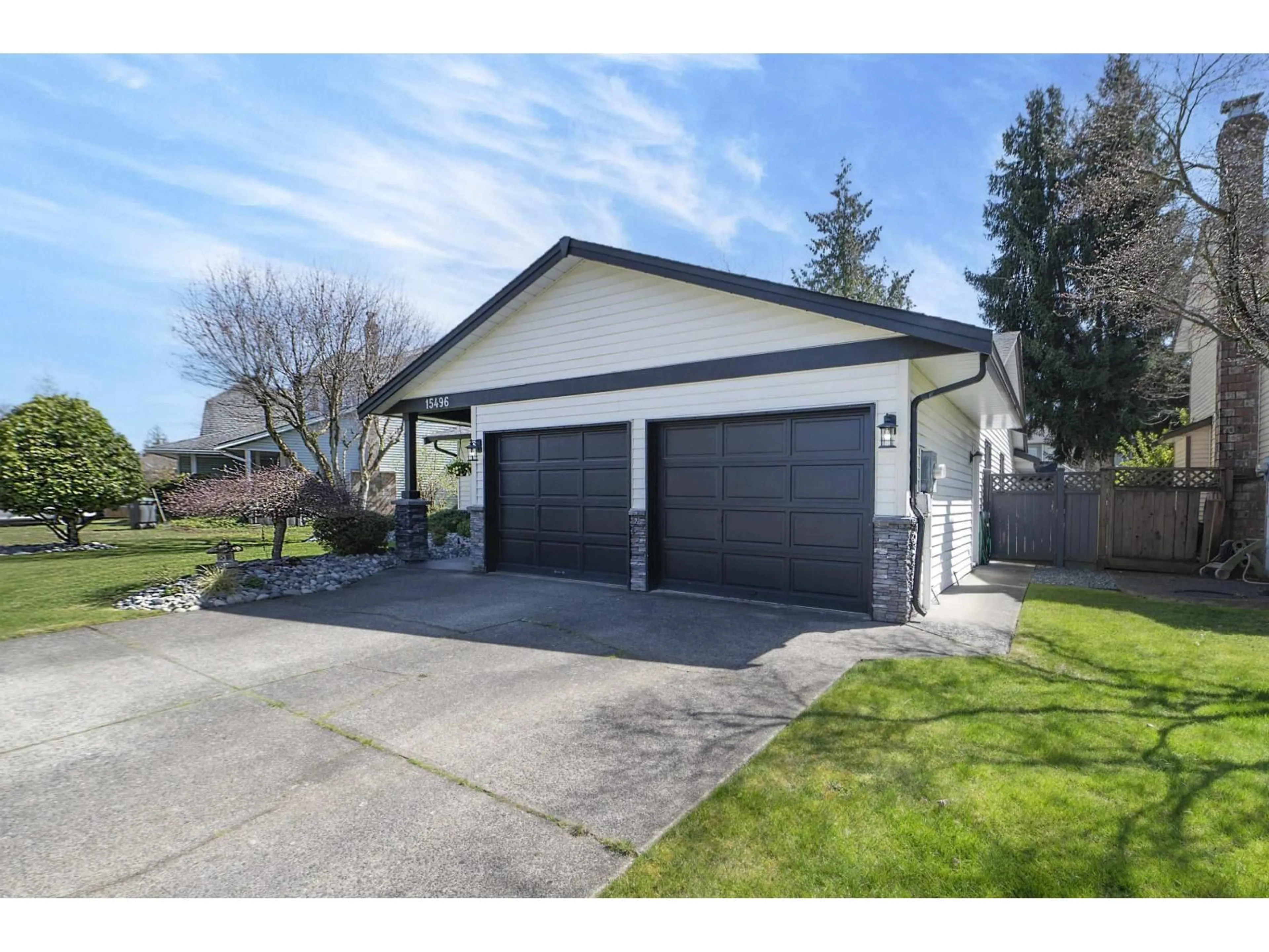 Unknown for 15496 93 AVENUE, Surrey British Columbia V3R9B6