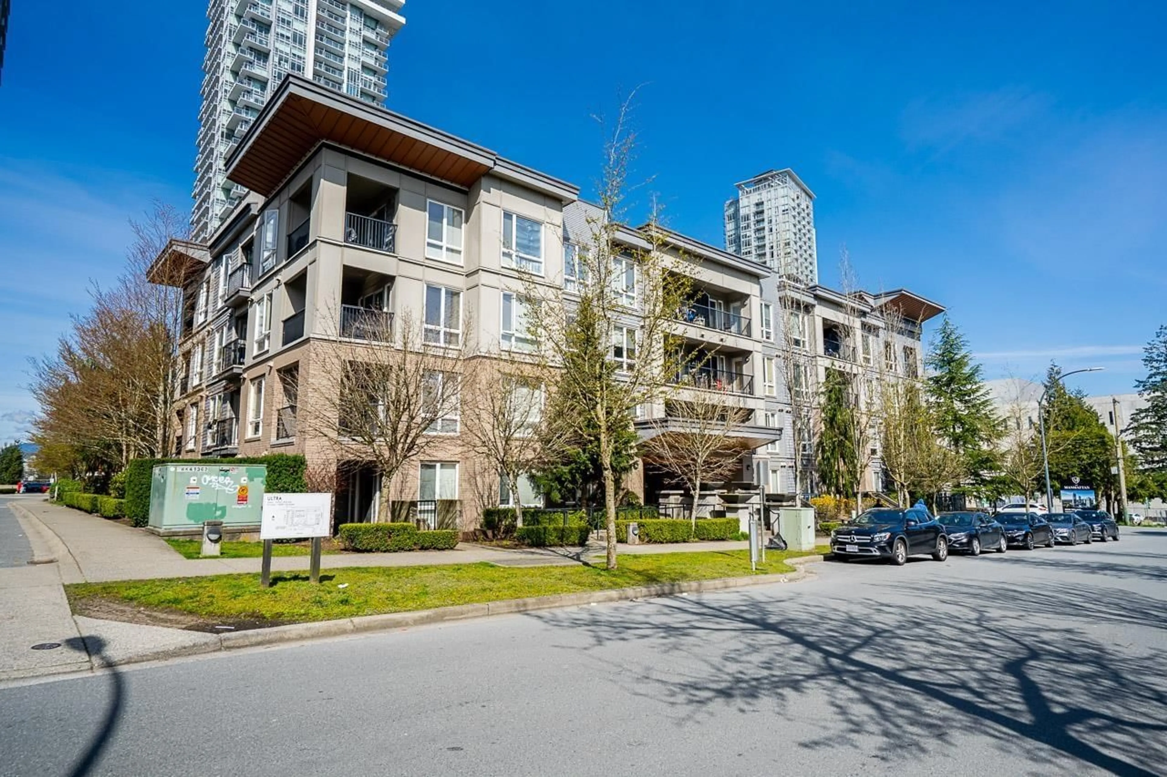 Patio, street for 416 - 13339 102A AVENUE, Surrey British Columbia V3T0C5