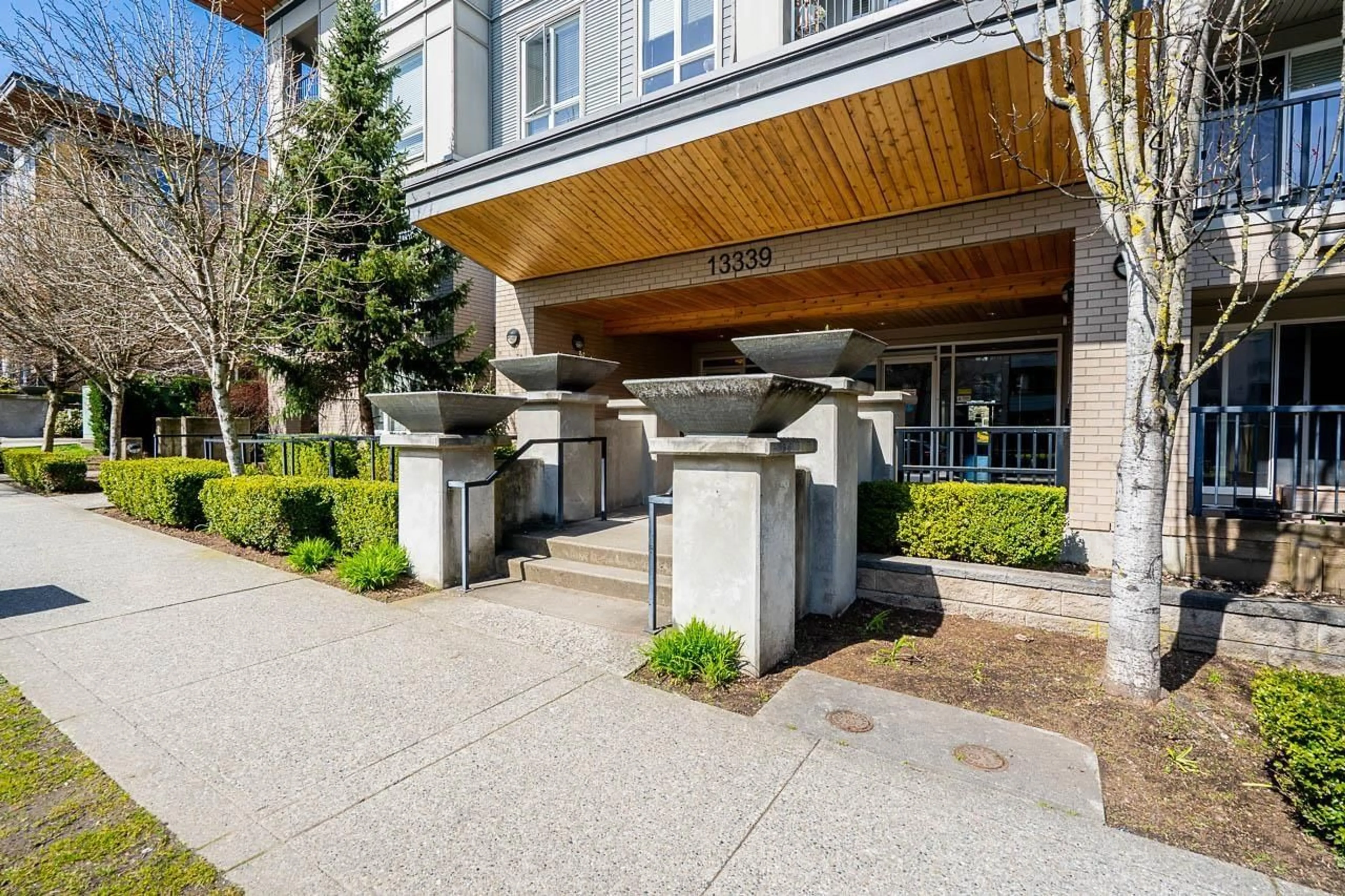 Unknown for 416 - 13339 102A AVENUE, Surrey British Columbia V3T0C5