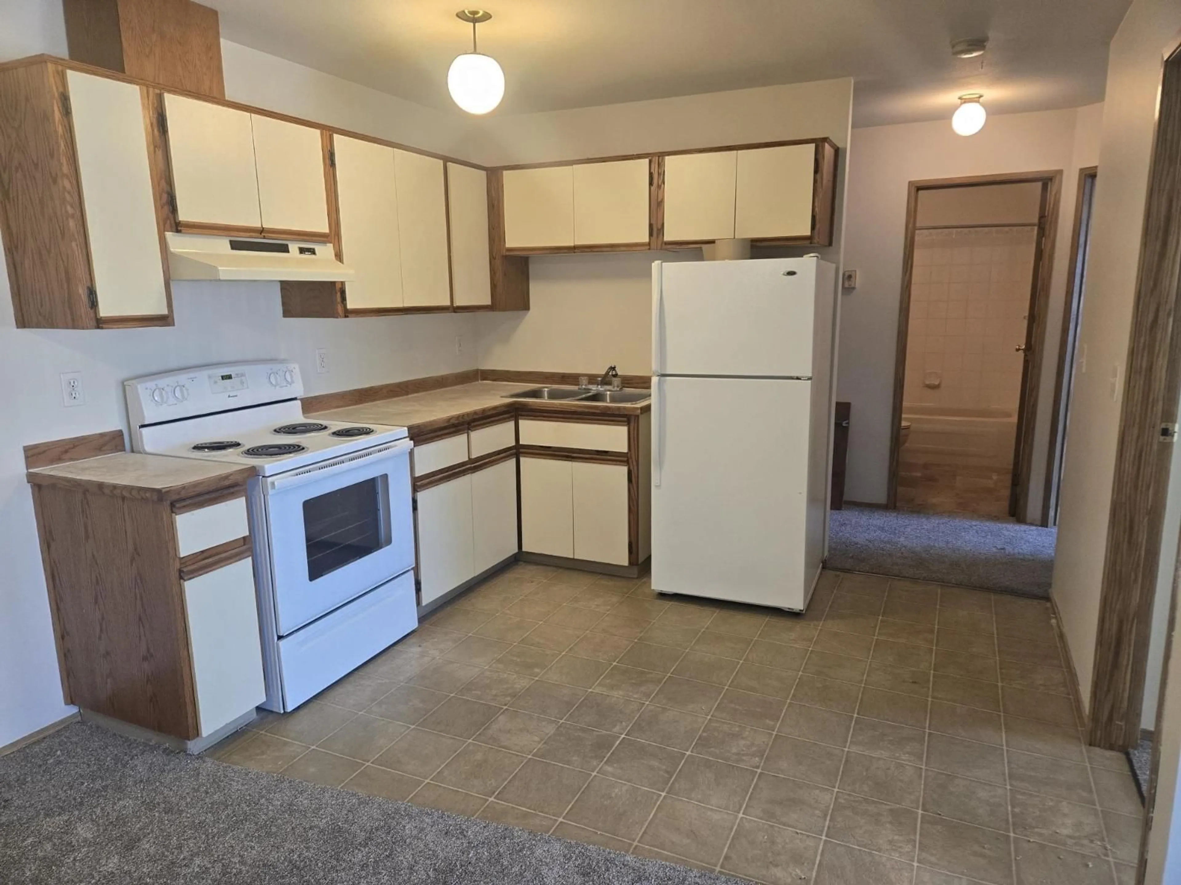 Standard kitchen, unknown for 21 - 45655 MCINTOSH DRIVE, Chilliwack British Columbia V2P6V4