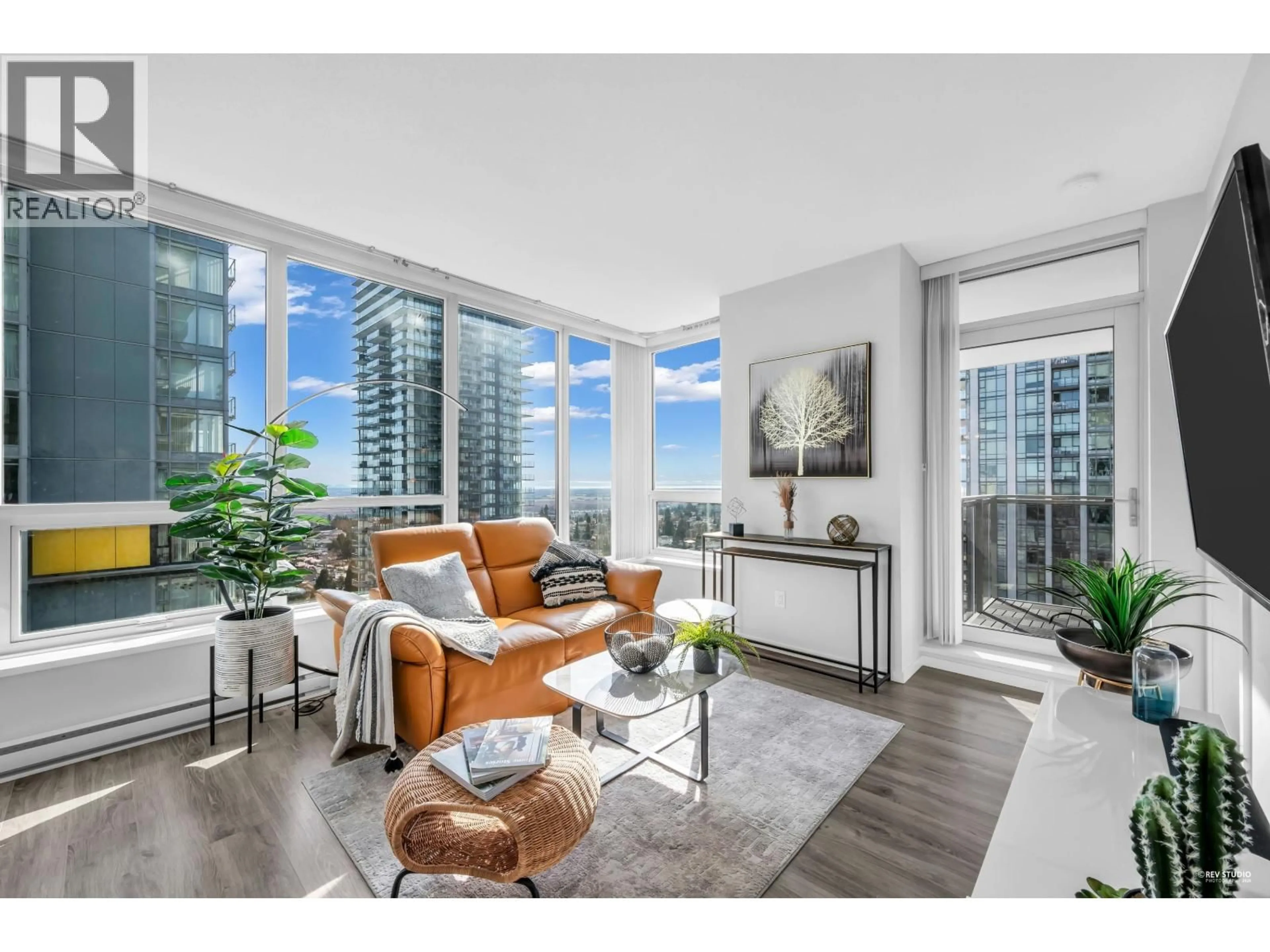 Living room with furniture, unknown for 2201 - 6638 DUNBLANE AVENUE, Burnaby British Columbia V5H0G8