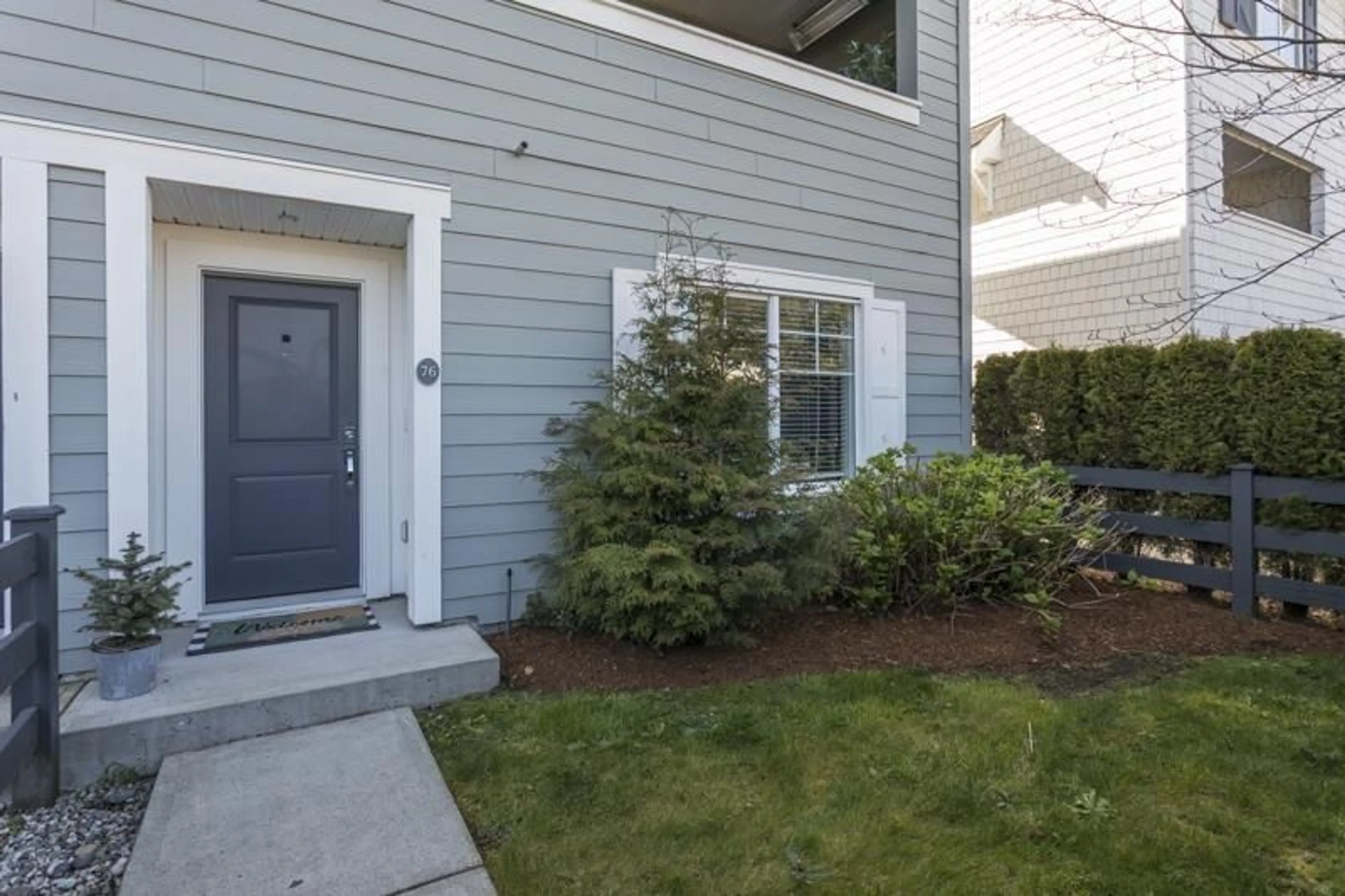 Unknown for 76 - 158 171 STREET, Surrey British Columbia V3Z0X1