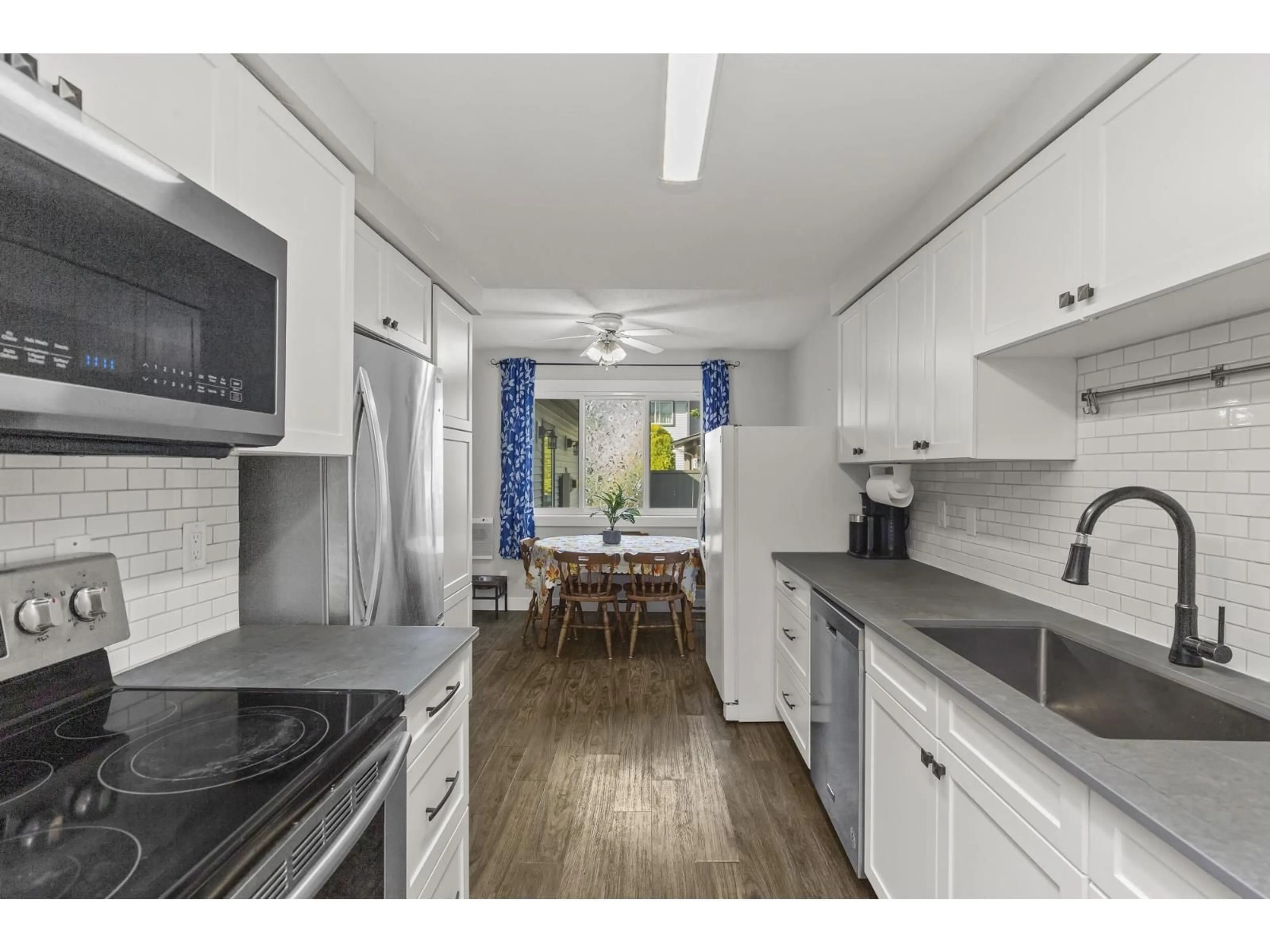 Open concept kitchen, unknown for 46 - 46689 FIRST AVENUE, Chilliwack British Columbia V2P1X5