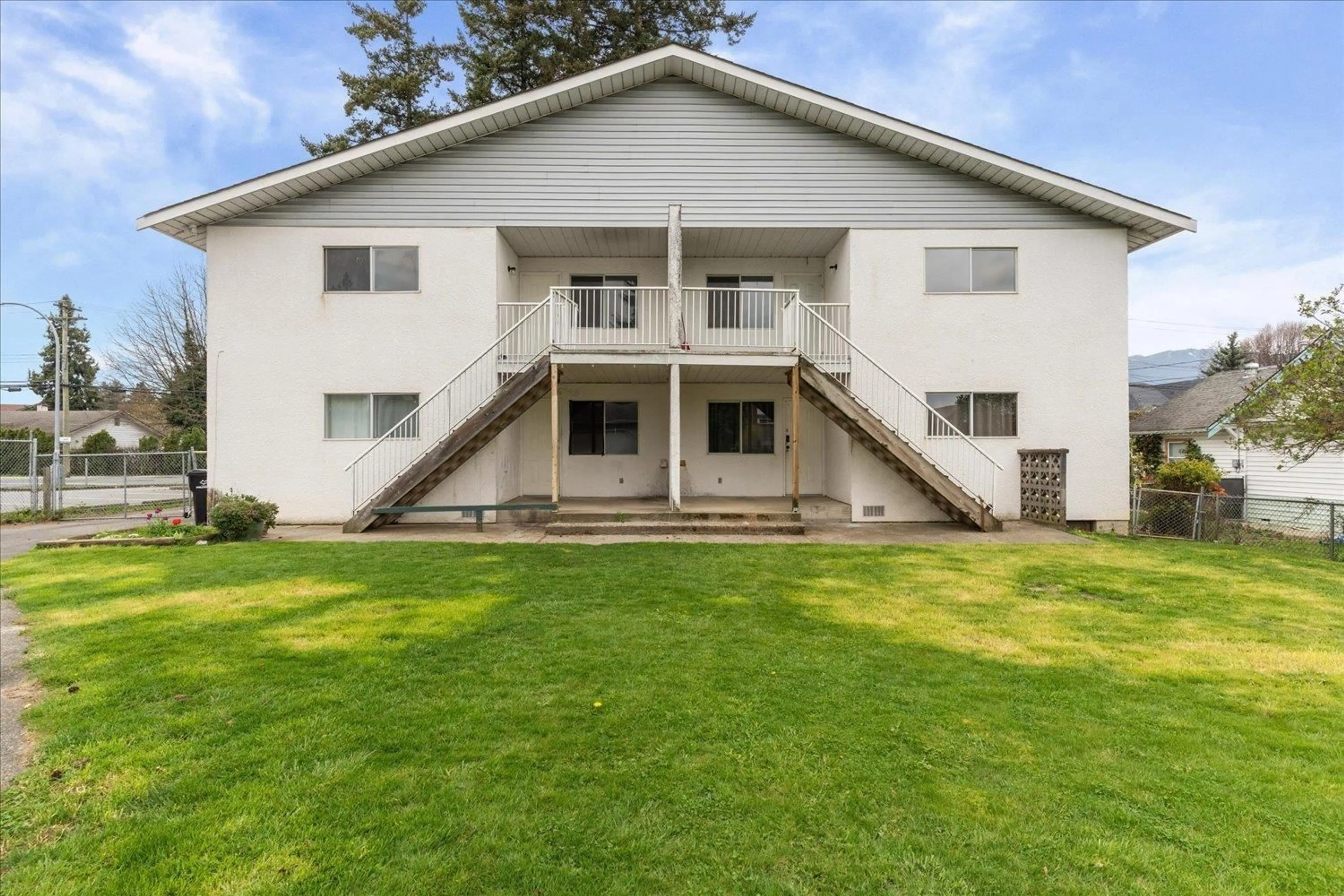 Unknown for 9584- - 9586 WILLIAMS STREET, Chilliwack British Columbia V2P5G4