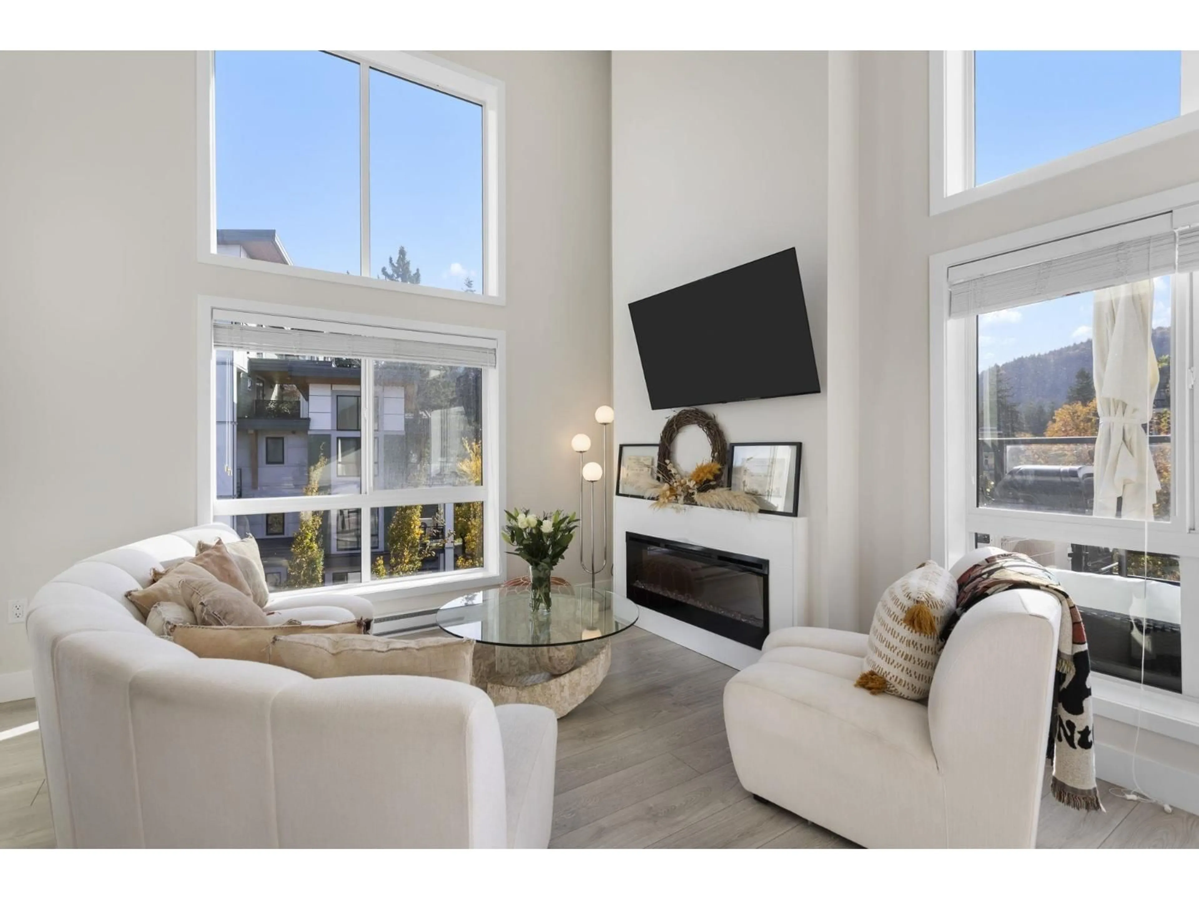 Living room with furniture, unknown for 401 - 45500 MARKET WAY, Chilliwack British Columbia V2R6G5
