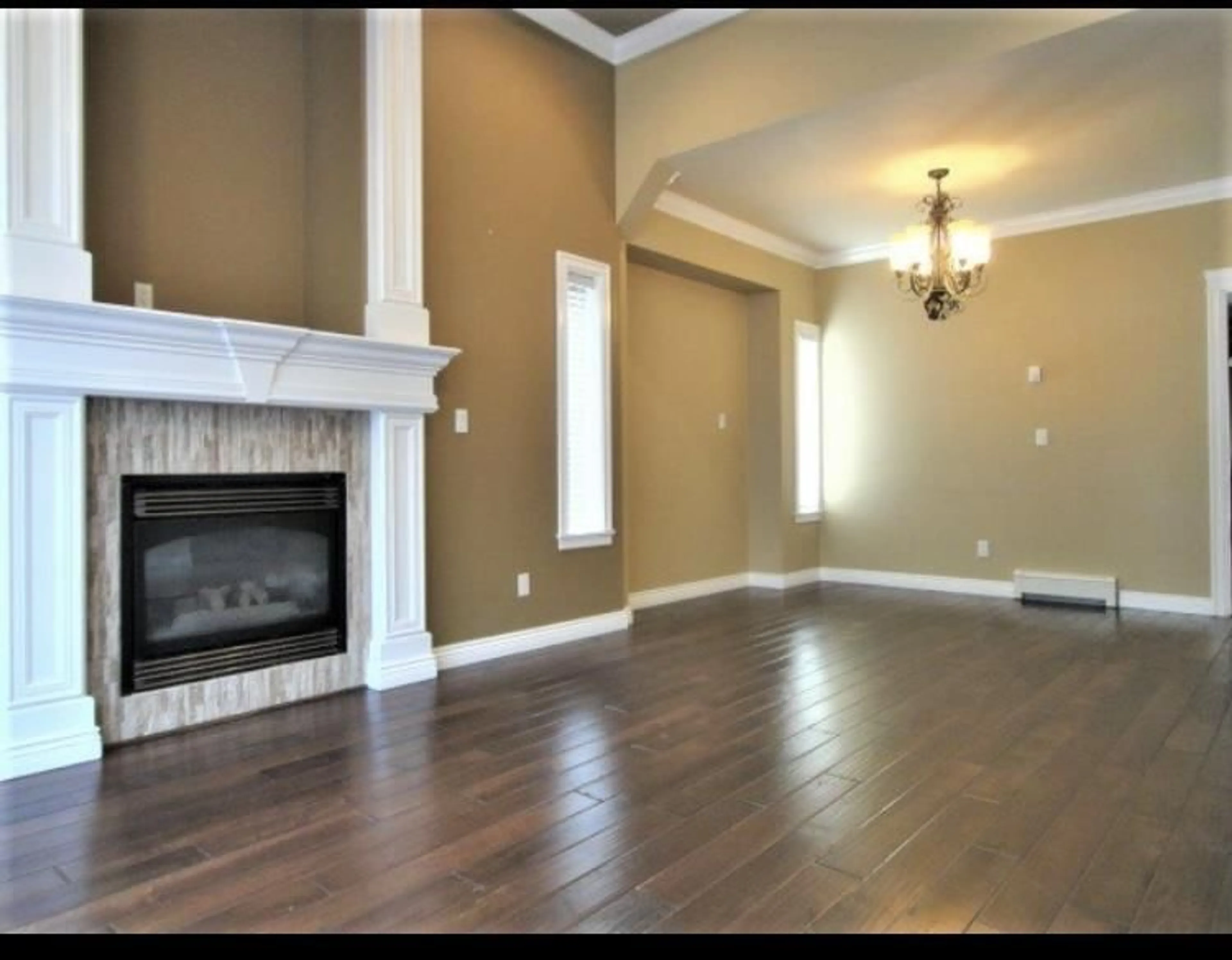 Living room with furniture, wood/laminate floor for 8449 BAILEY PLACE, Mission British Columbia V4S0B3