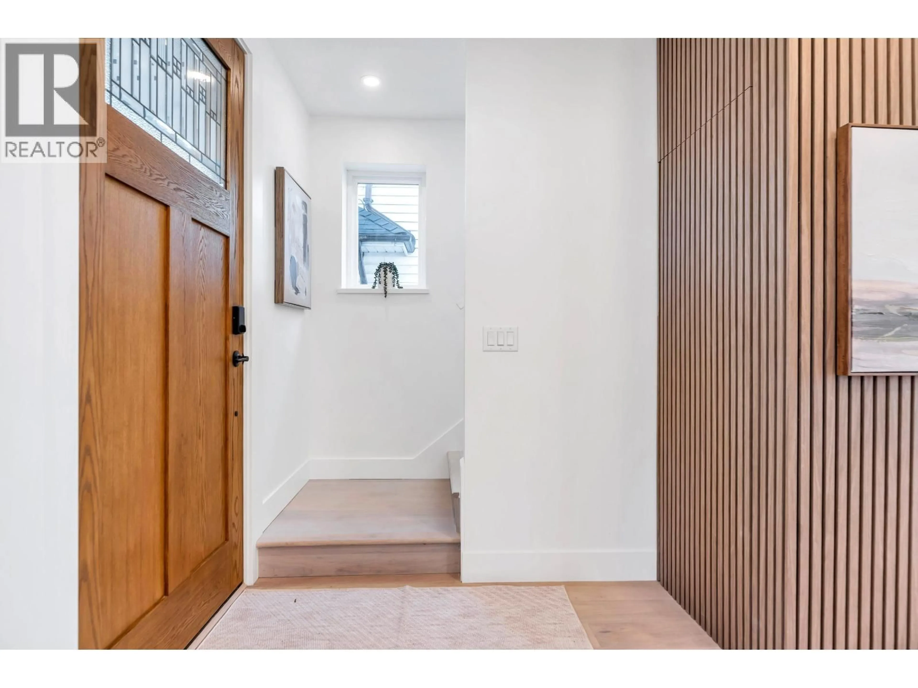 Indoor entryway for 3439 FLEMING STREET, Vancouver British Columbia V5N3V7