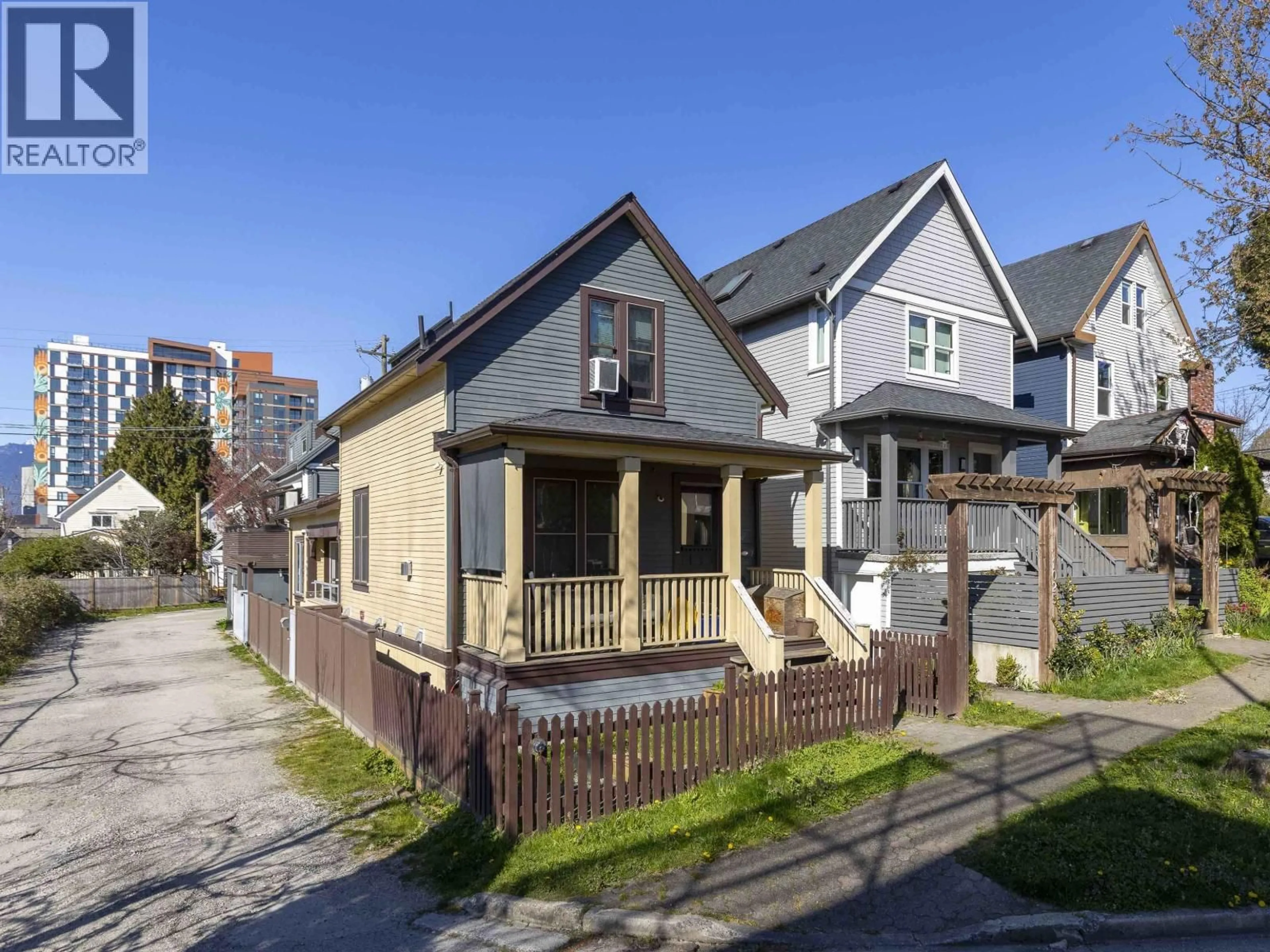 Home with brick exterior material, street for 1011 KEEFER STREET, Vancouver British Columbia V6A1Y9