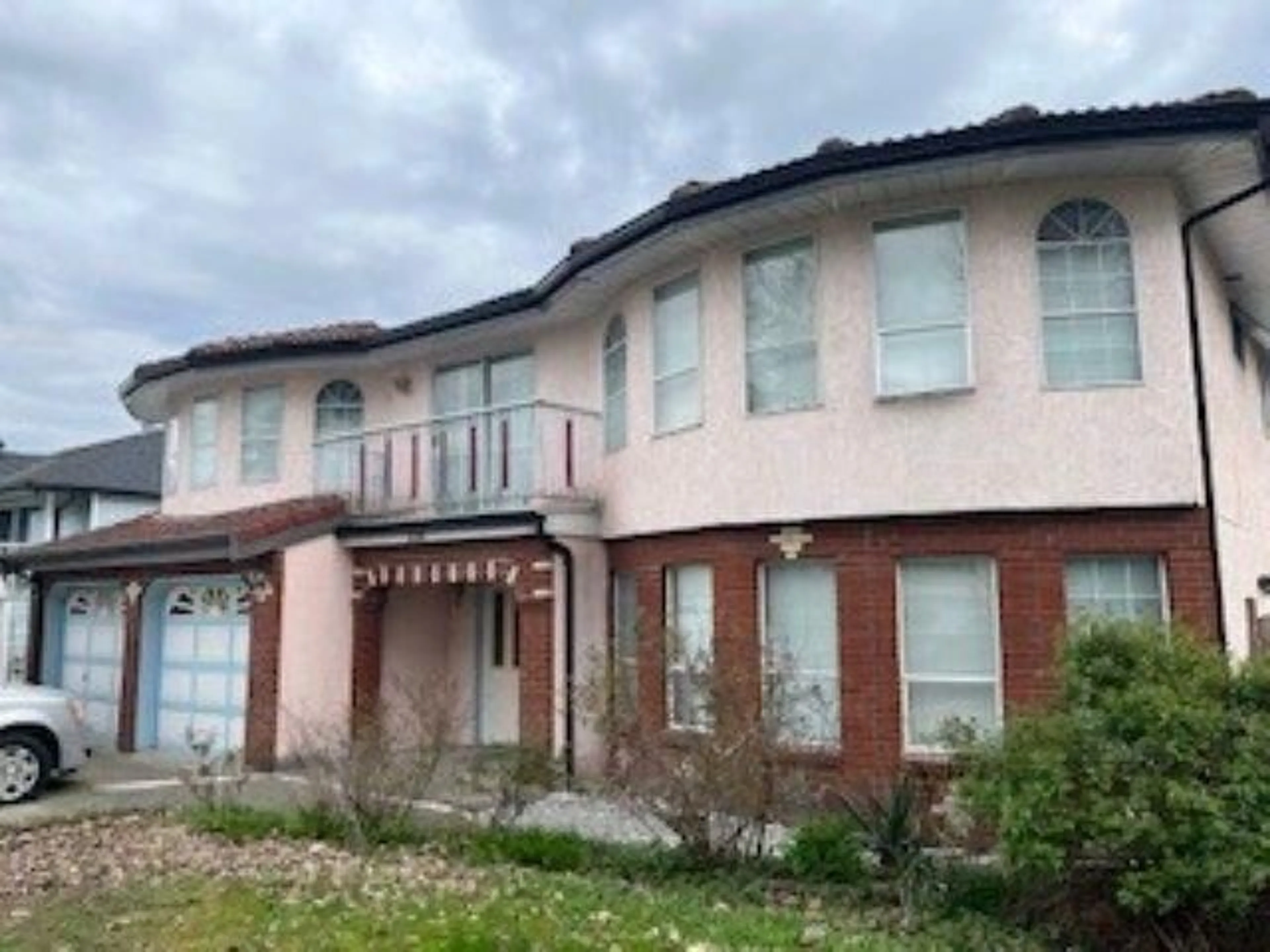 Home with brick exterior material, building for 13306 89 AVENUE, Surrey British Columbia V3V7V9