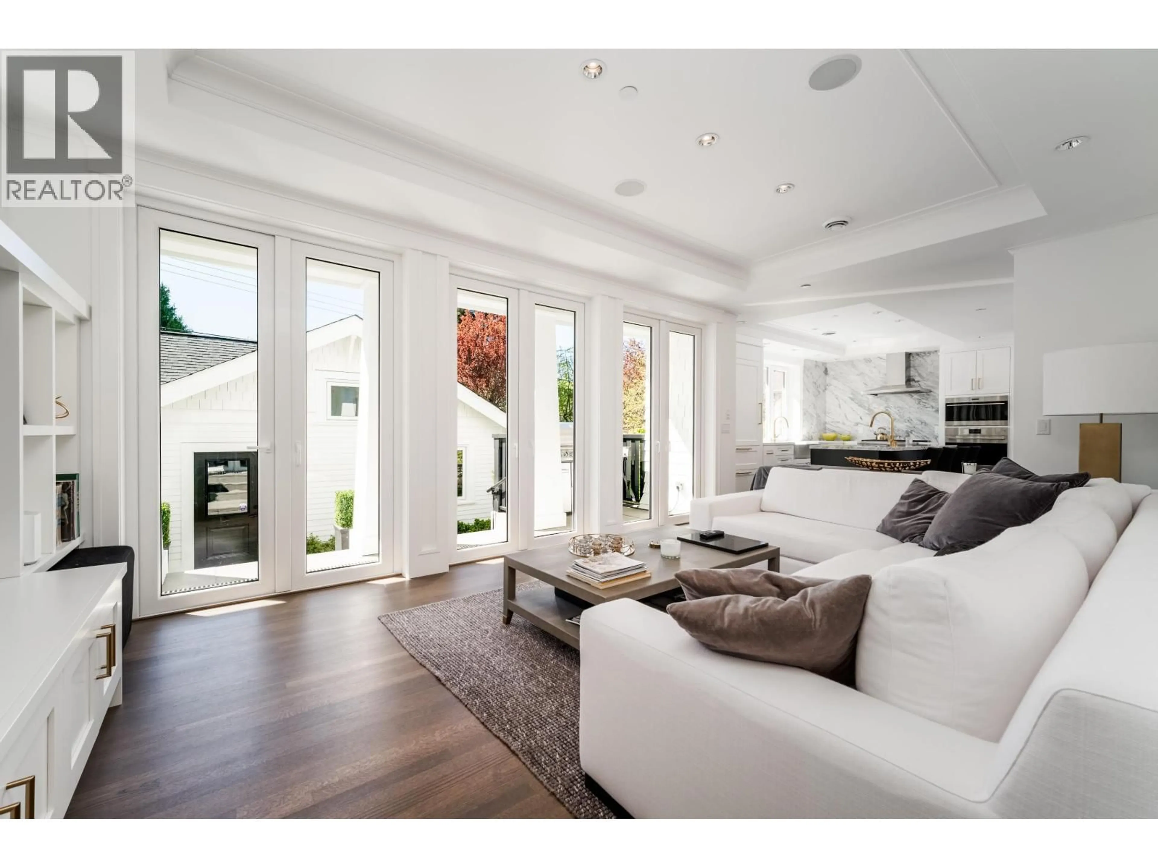 Living room with furniture, unknown for 2040 58TH AVENUE, Vancouver British Columbia V6P1X4