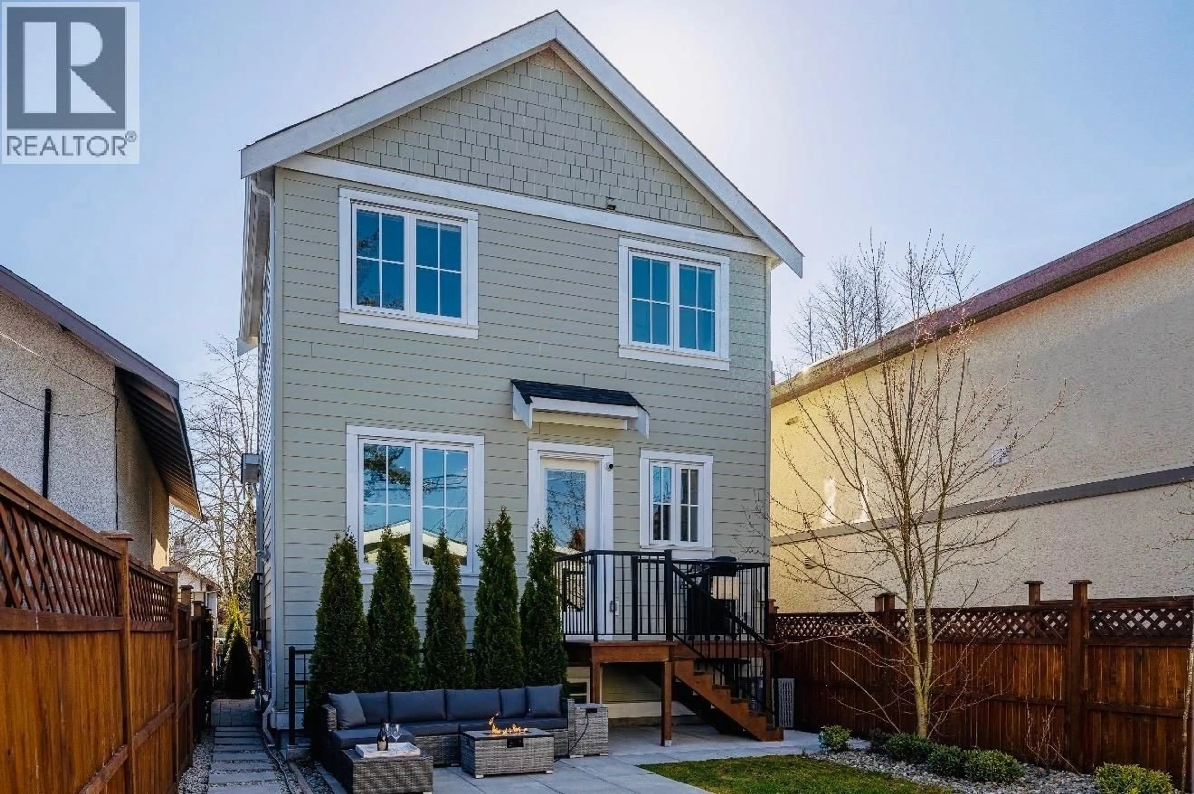 Home with vinyl exterior material, street for 4327 PERRY STREET, Vancouver British Columbia V5N3X6