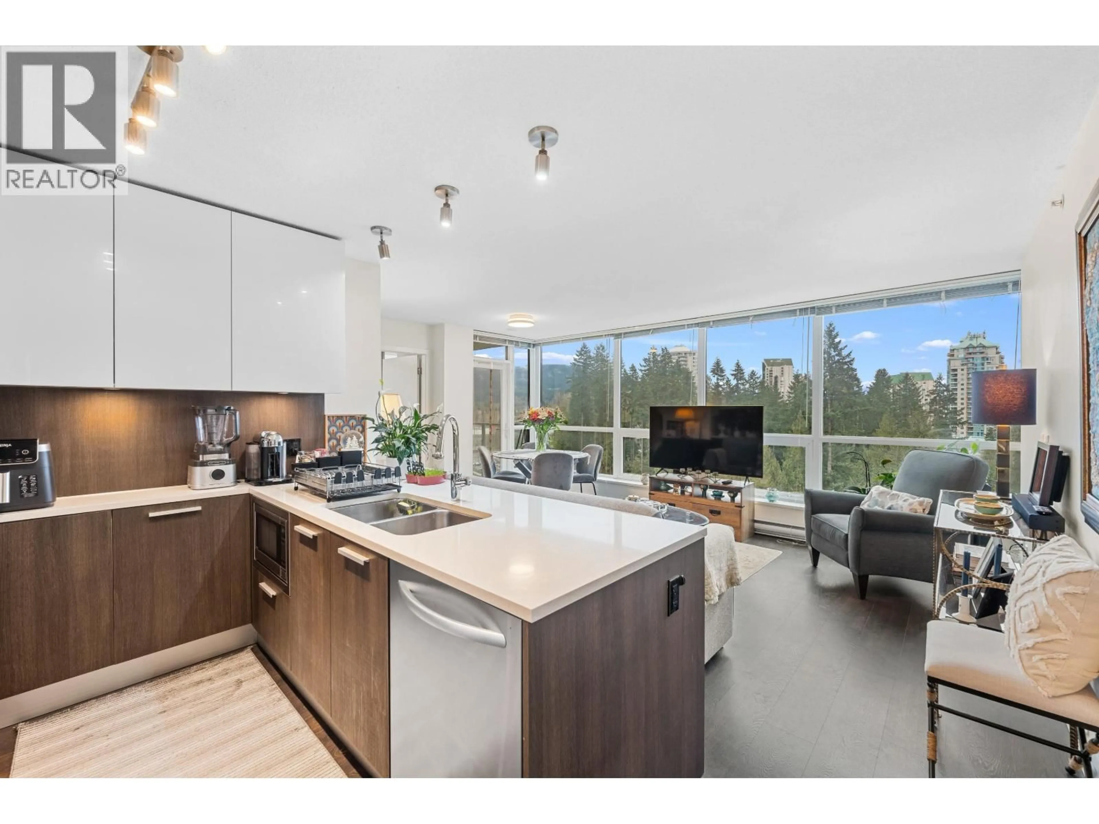 Open concept kitchen, unknown for 1102 - 3007 GLEN DRIVE, Coquitlam British Columbia V3B0L8