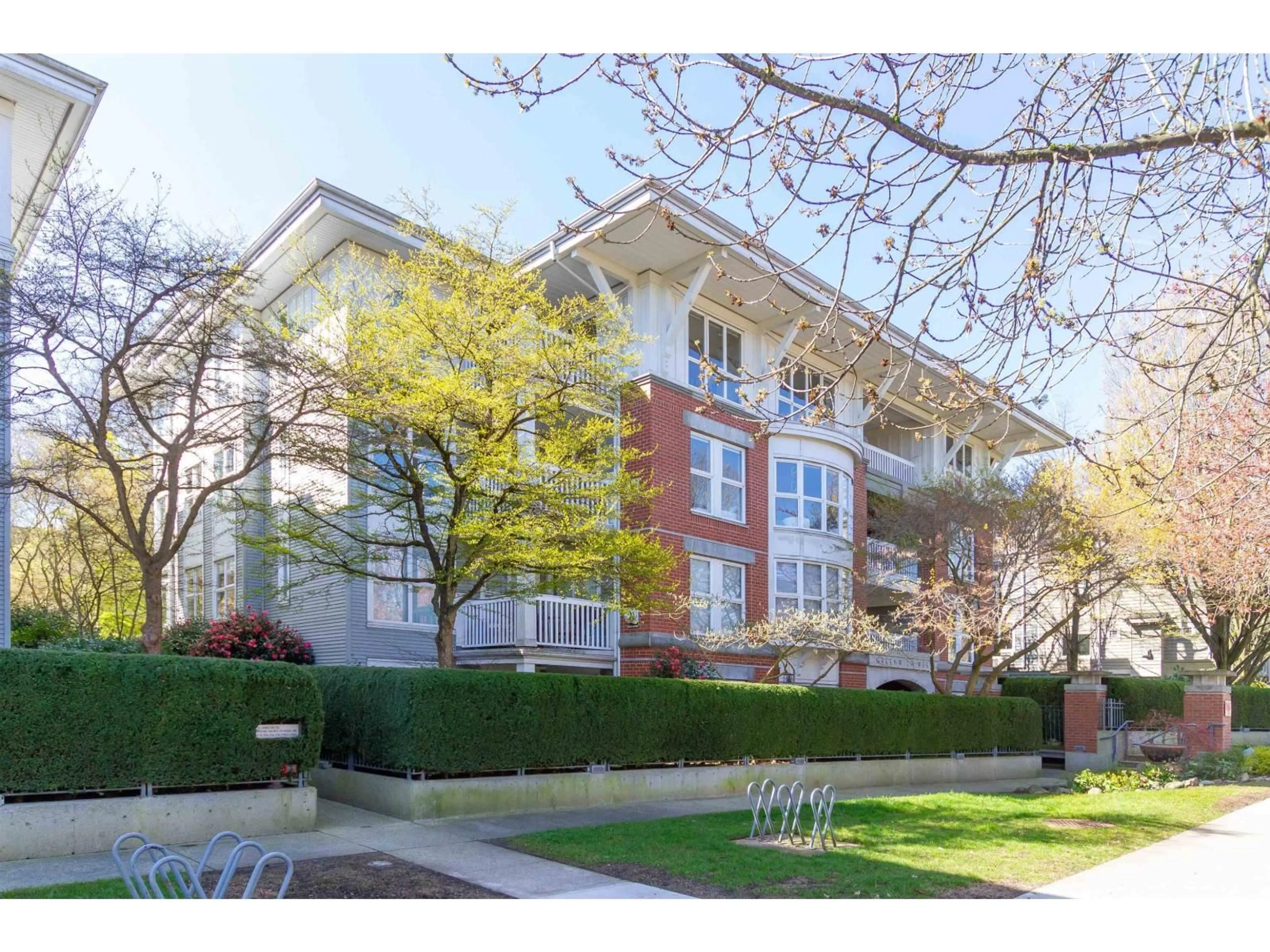 Unknown for 621 - 31955 OLD YALE ROAD, Abbotsford British Columbia V2T4N1